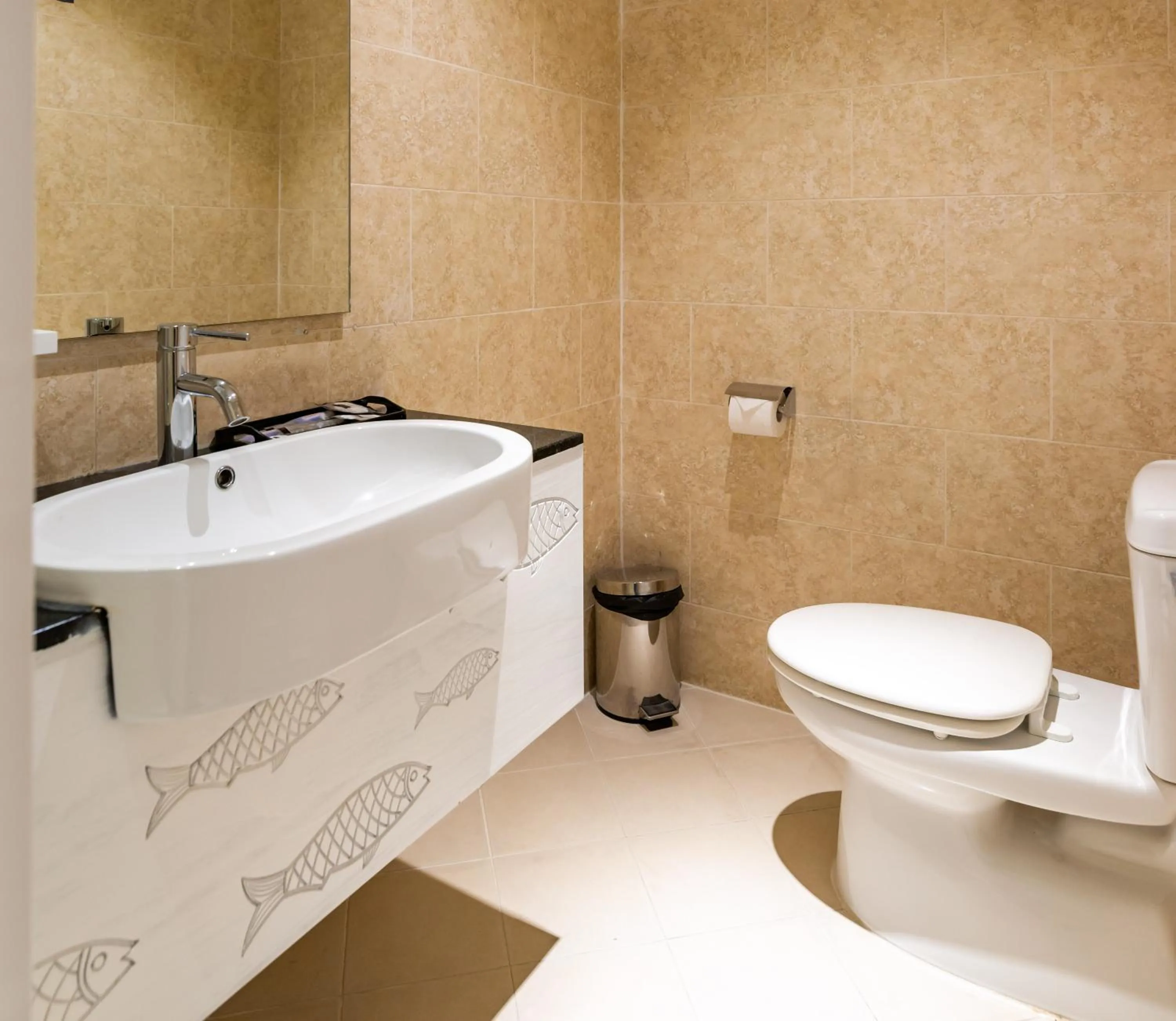 Toilet in Avanti Boutique Hotel