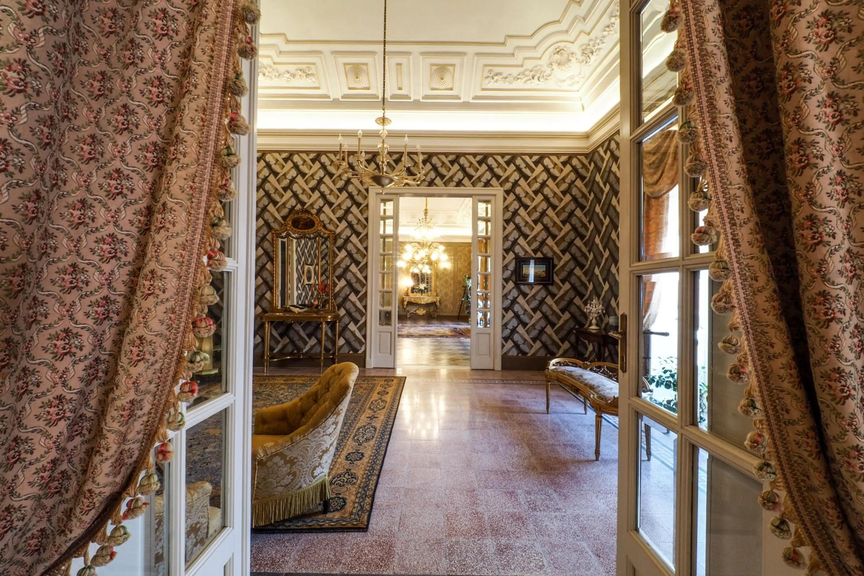 Seating area in Palazzo Degli Antoci