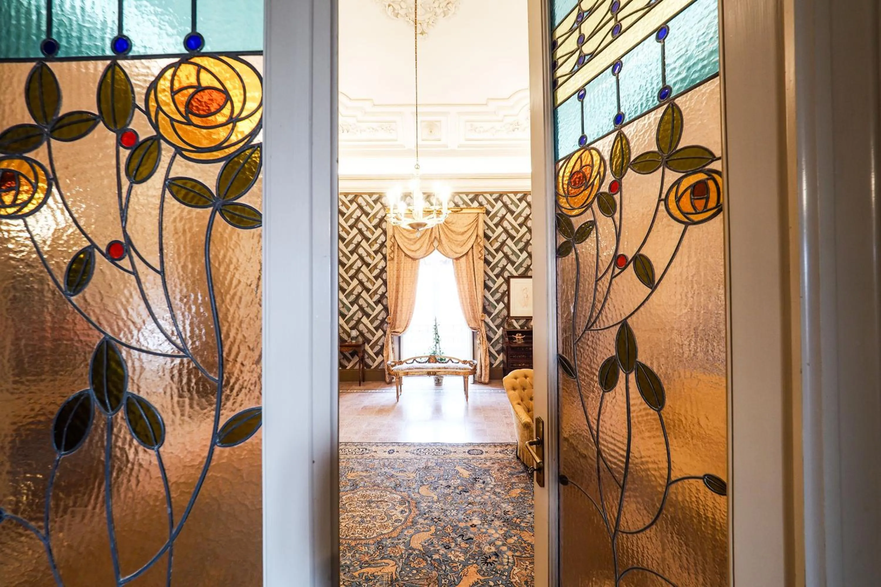 Evening entertainment in Palazzo Degli Antoci