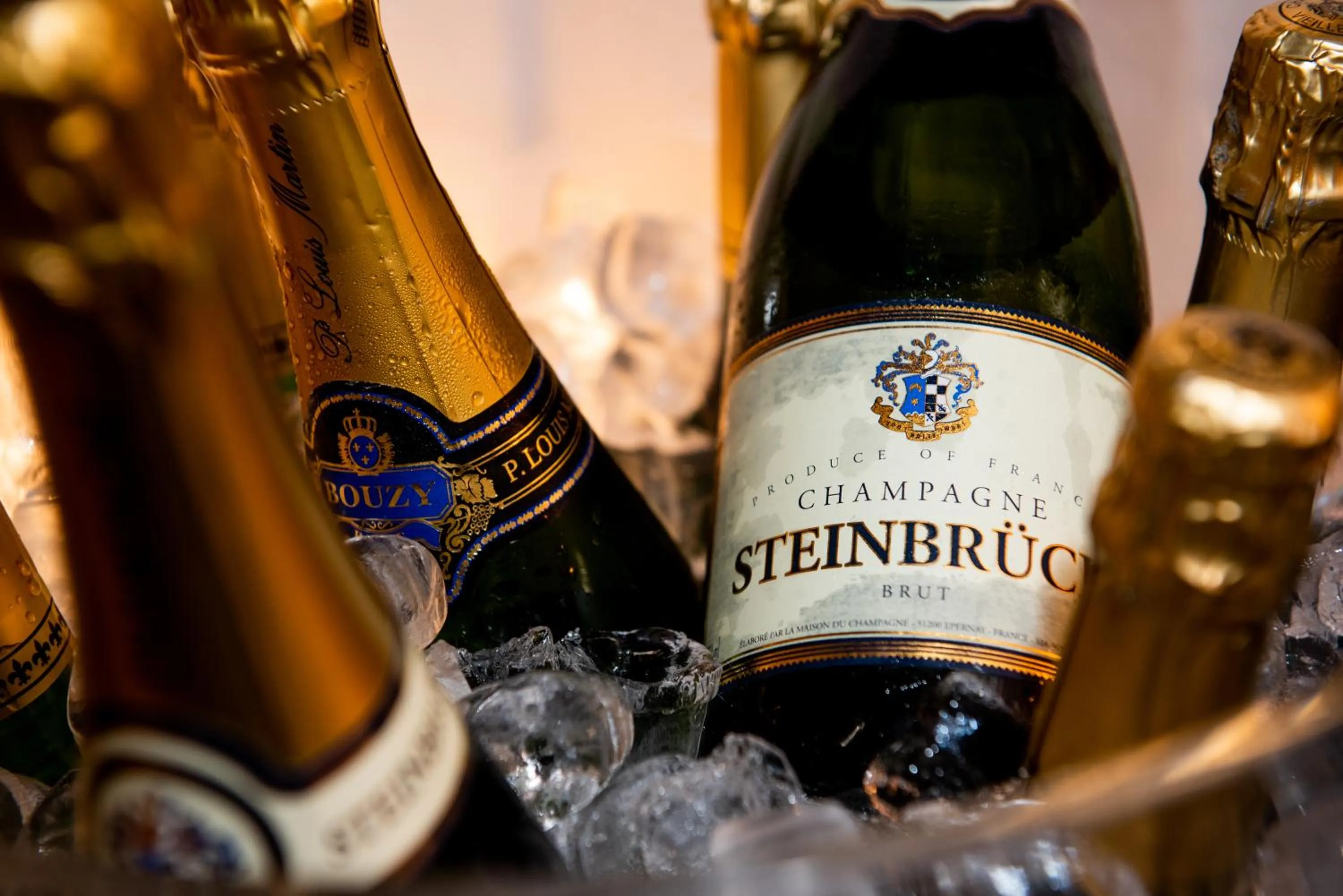 Food and drinks in Palazzo Degli Antoci