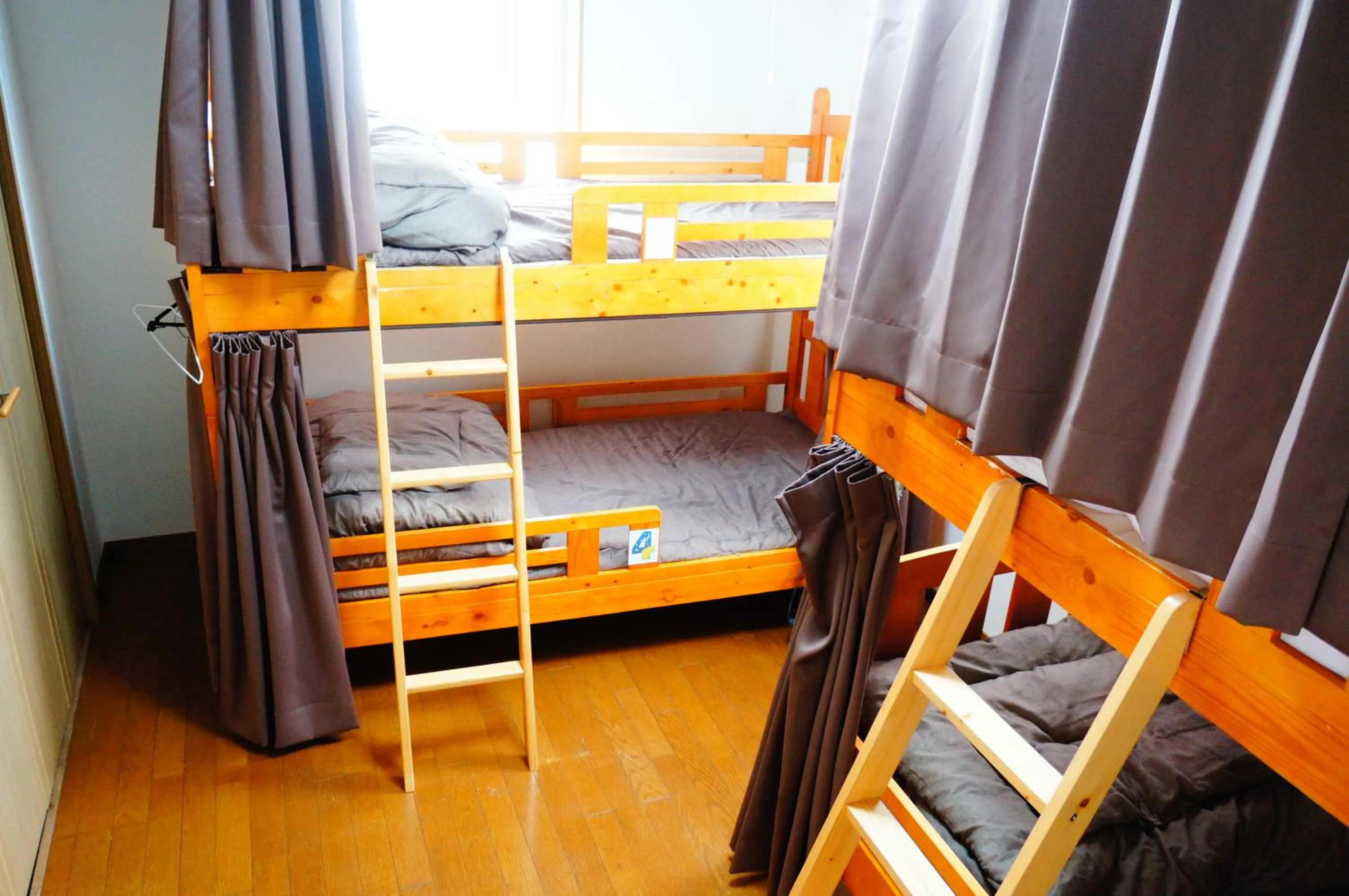 Photo of the whole room, Bed in Osaka Tomato Guesthouse