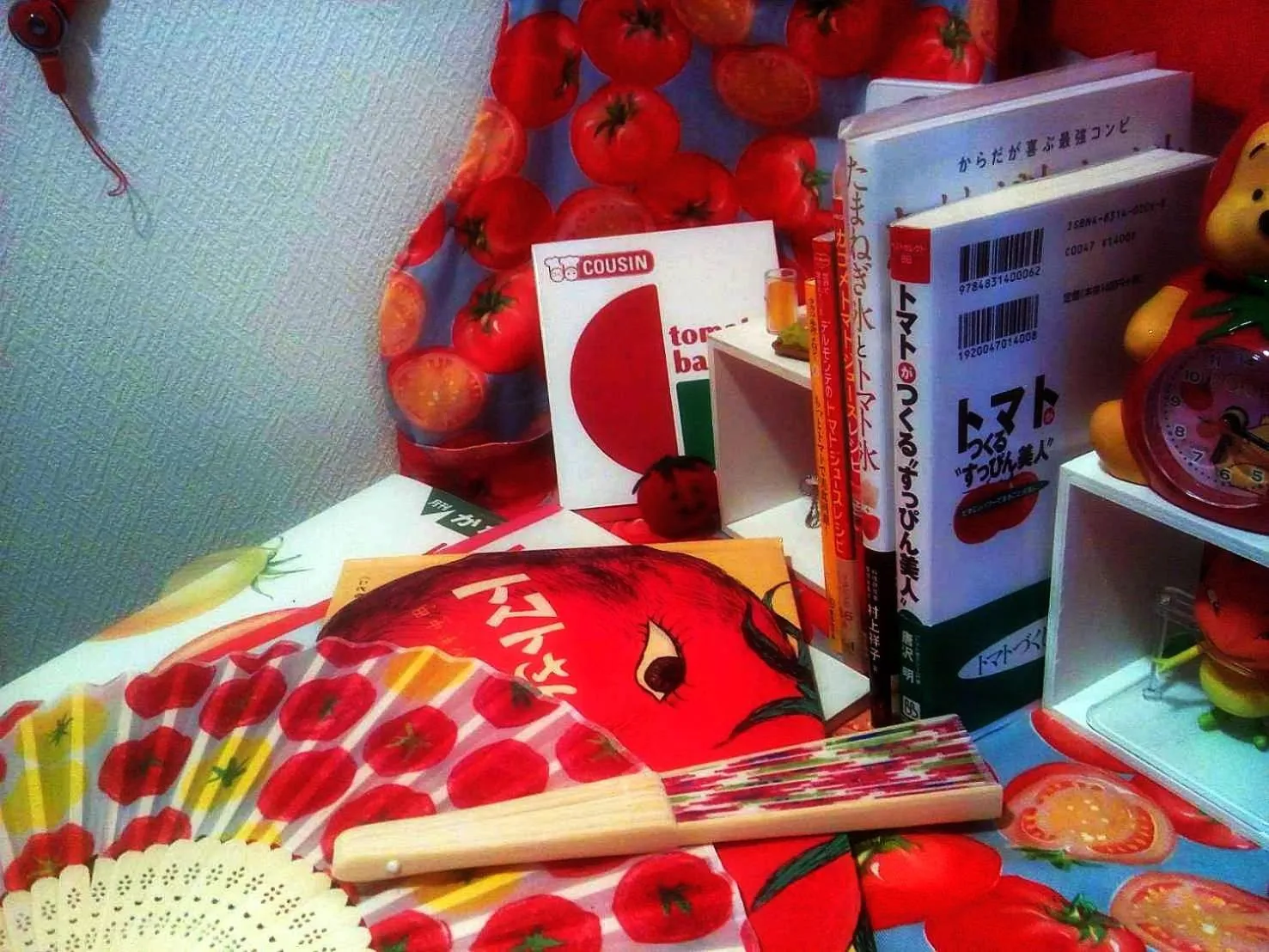 Decorative detail, Bed in Osaka Tomato Guesthouse