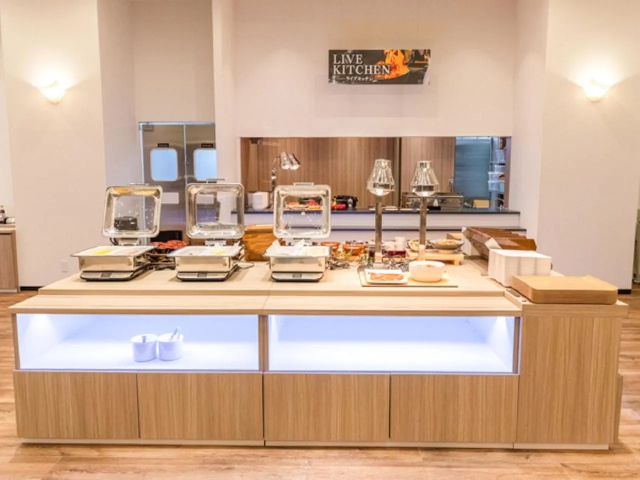 Restaurant/places to eat in LiVEMAX RESORT Miyahama Ocean View