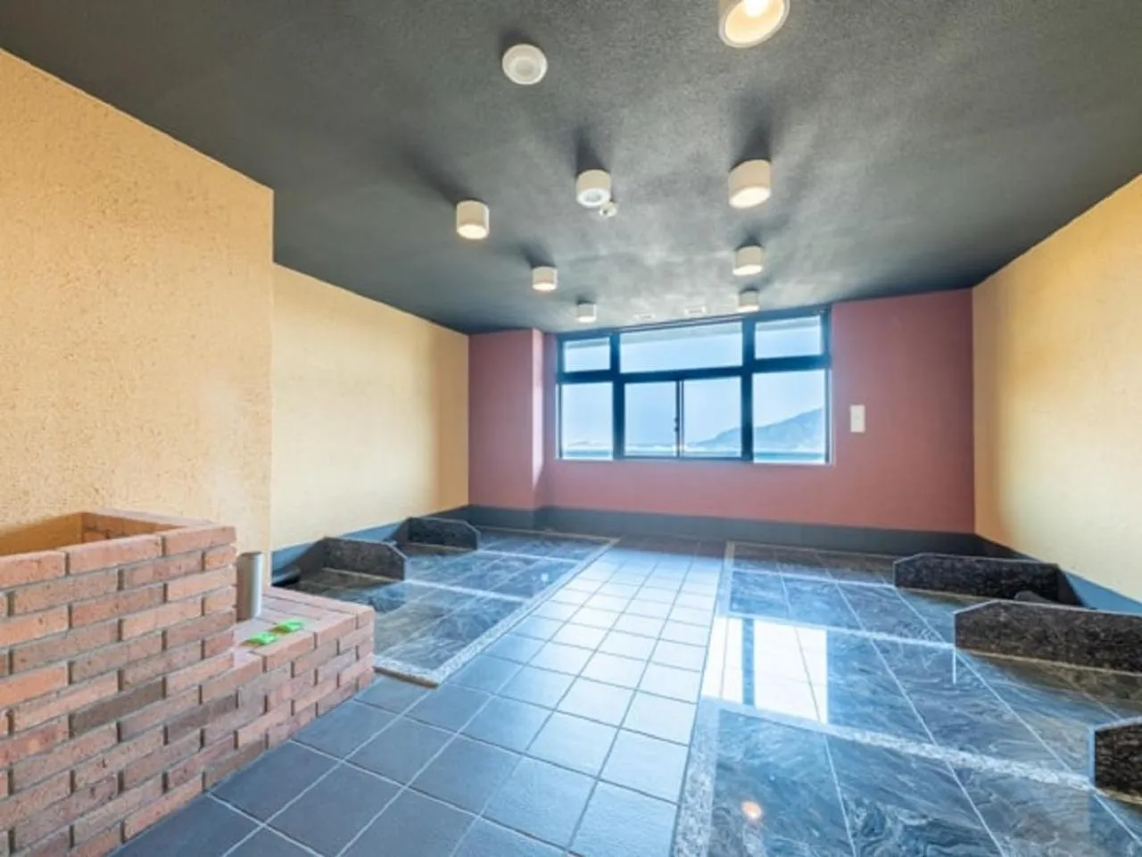 Spa and wellness centre/facilities in LiVEMAX RESORT Miyahama Ocean View