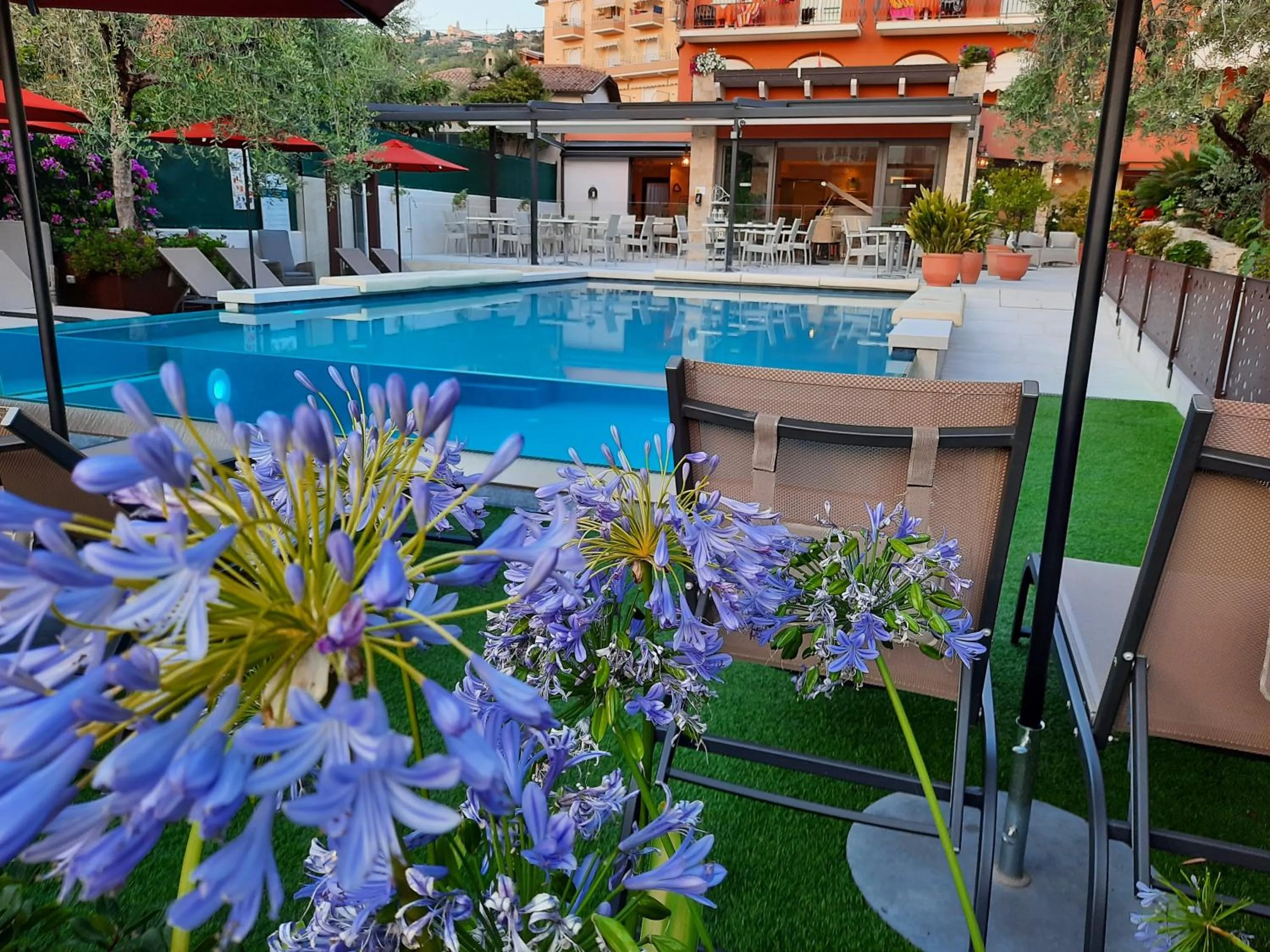 Swimming pool in Hotel Ristorante Al Caminetto WorldHotels Crafted Adults Only