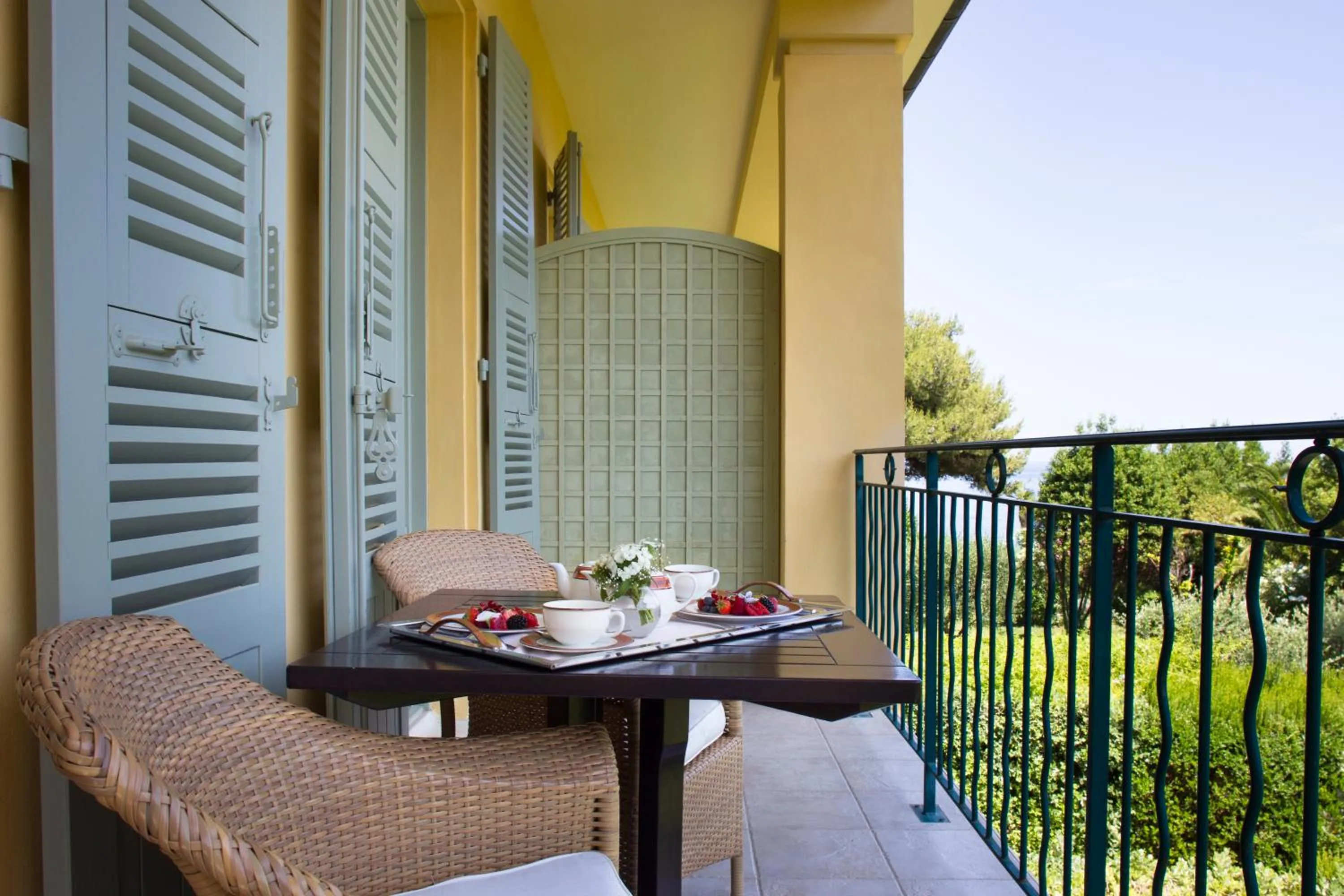 Patio in Hotel Royal-Riviera