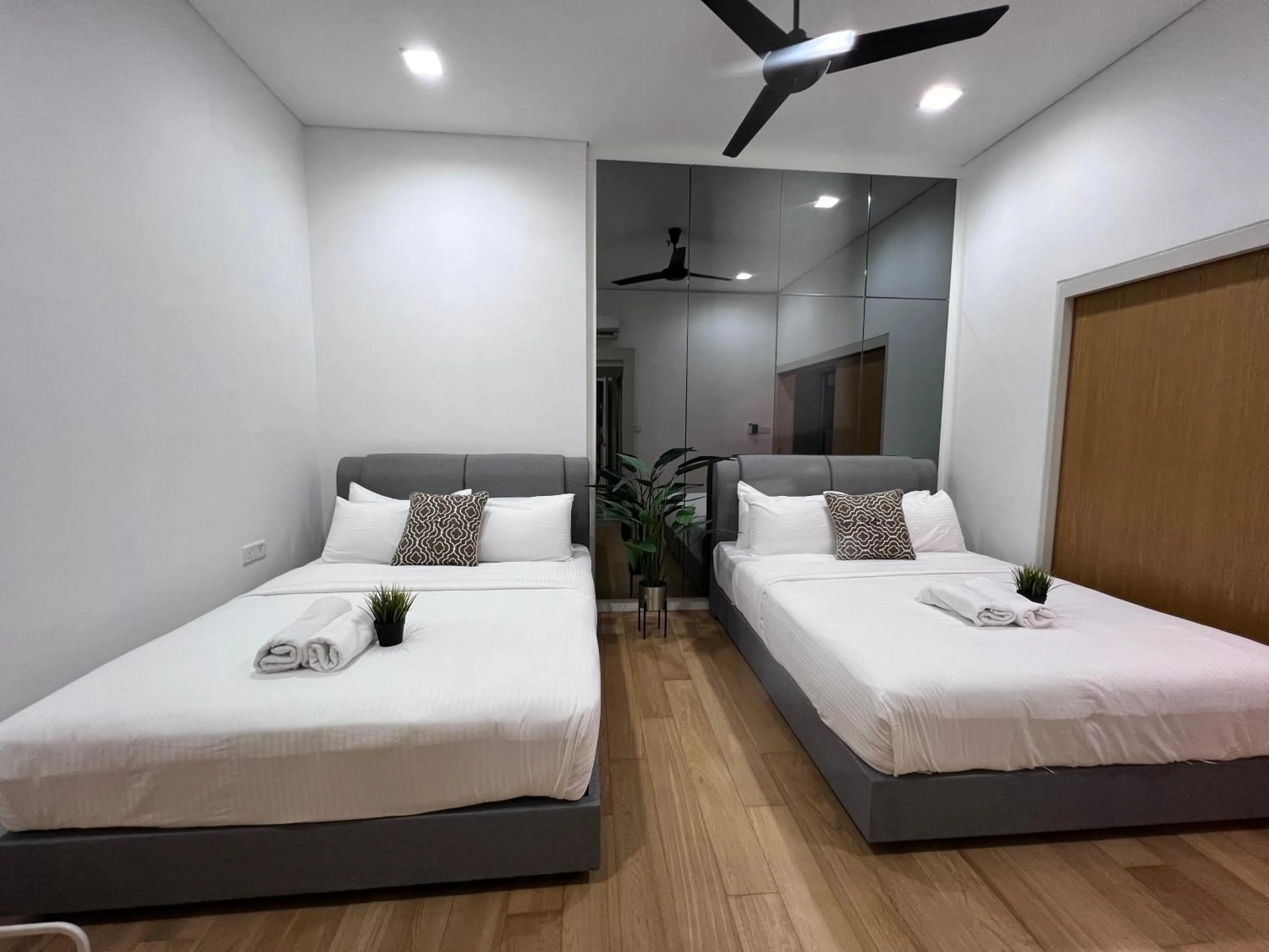 Bedroom, Bed in Plaza Arkadia Desa Parkcity by KLhomesweet