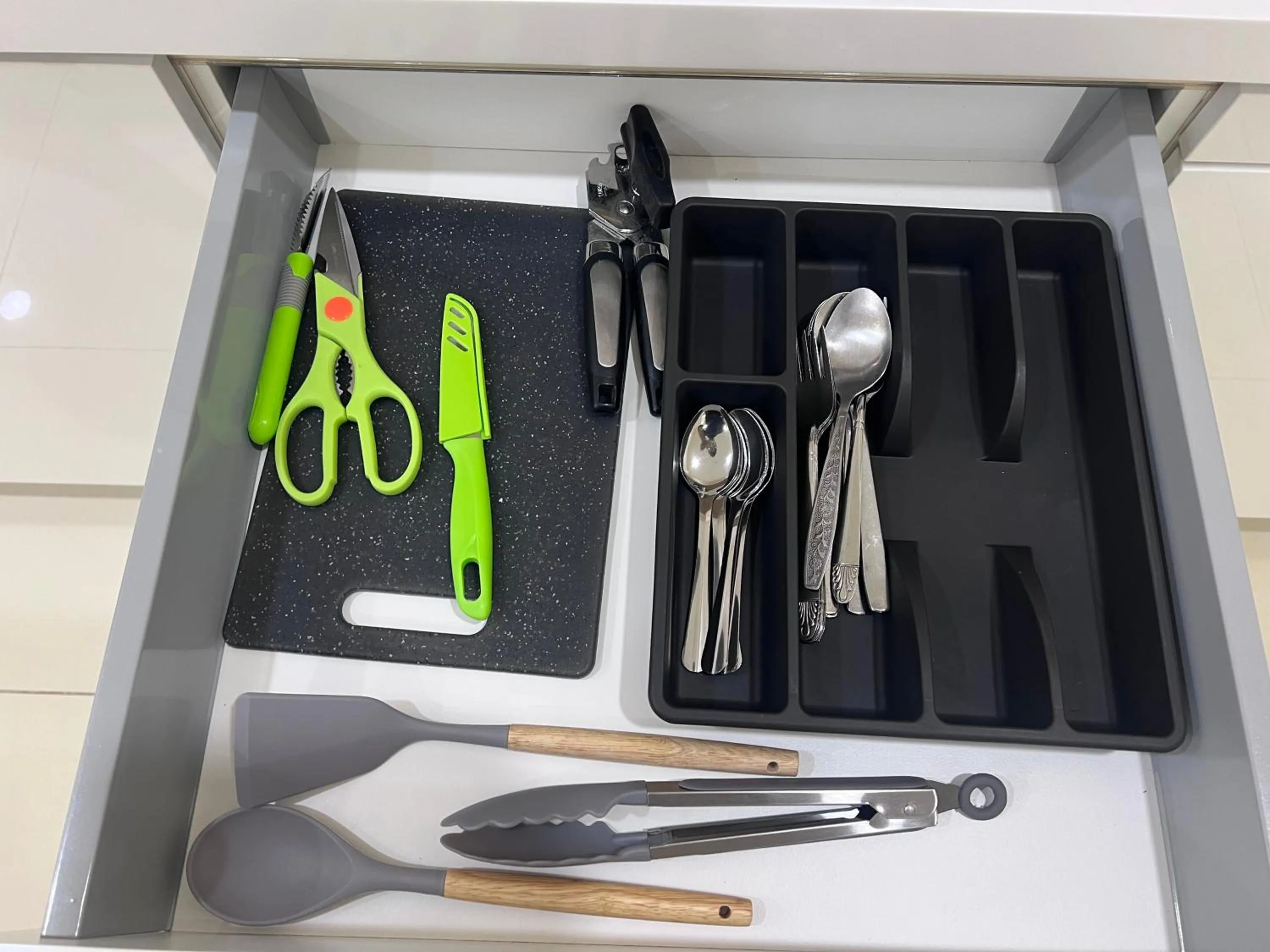 Kitchen or kitchenette in Plaza Arkadia Desa Parkcity by KLhomesweet