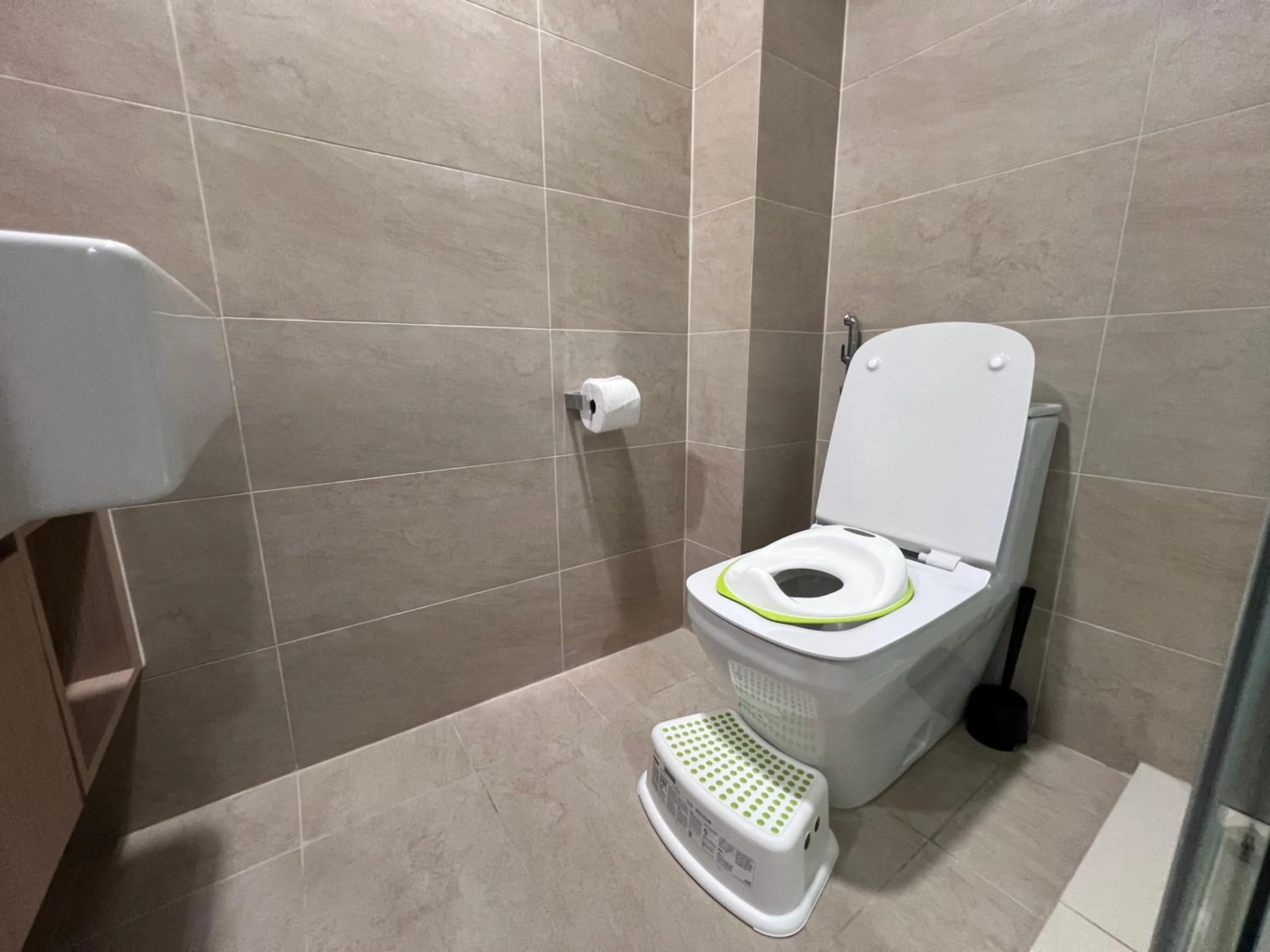 Toilet in Plaza Arkadia Desa Parkcity by KLhomesweet