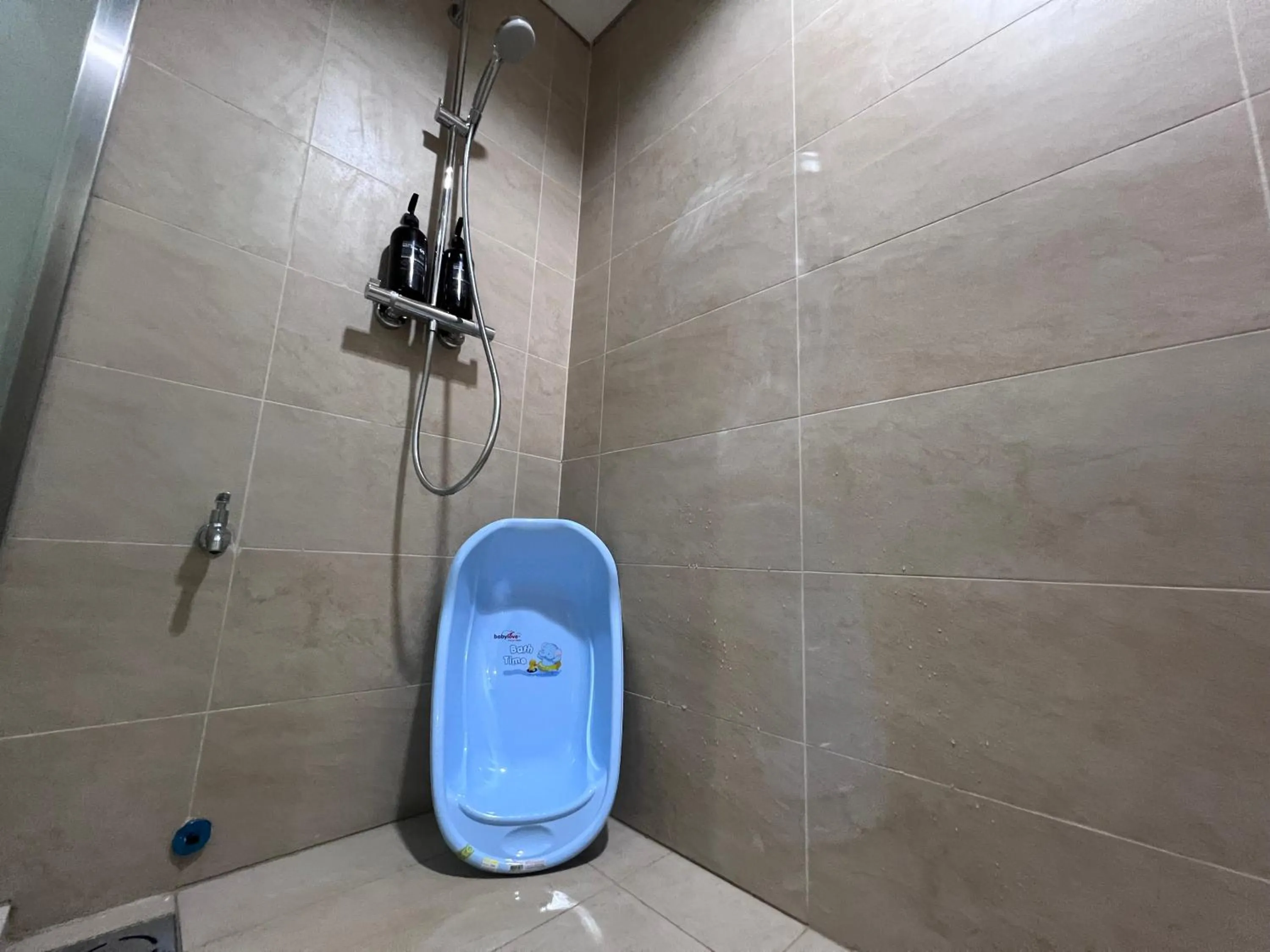 Bathroom in Plaza Arkadia Desa Parkcity by KLhomesweet