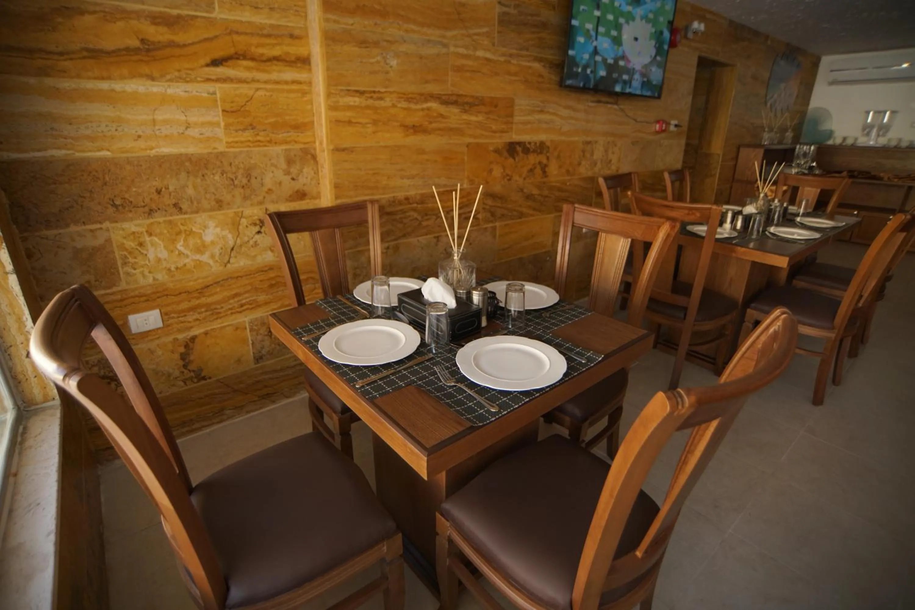 Restaurant/places to eat in Petra Aretas Hotel