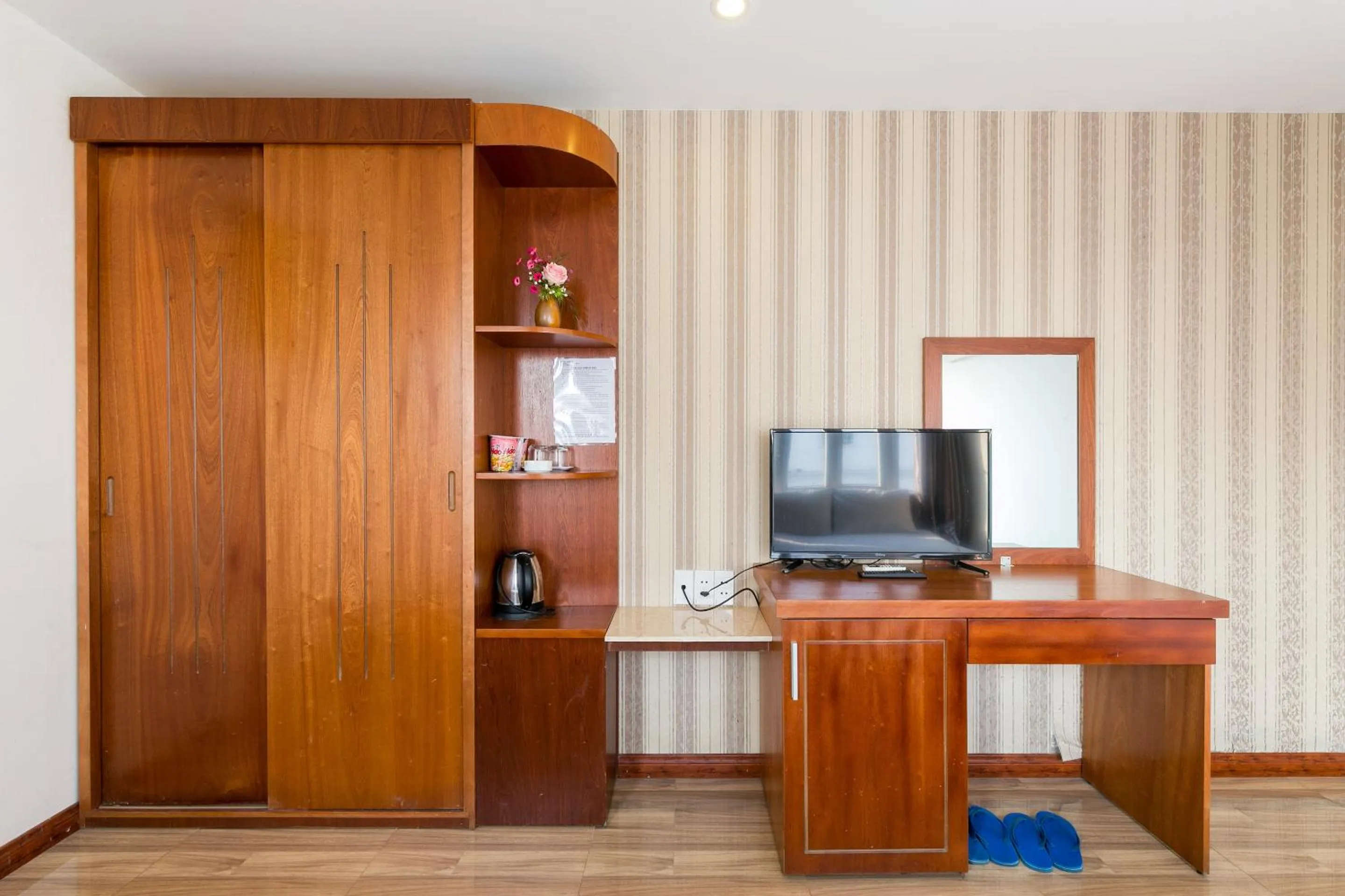 TV and multimedia in Hung Phat Hotel - Trung Son