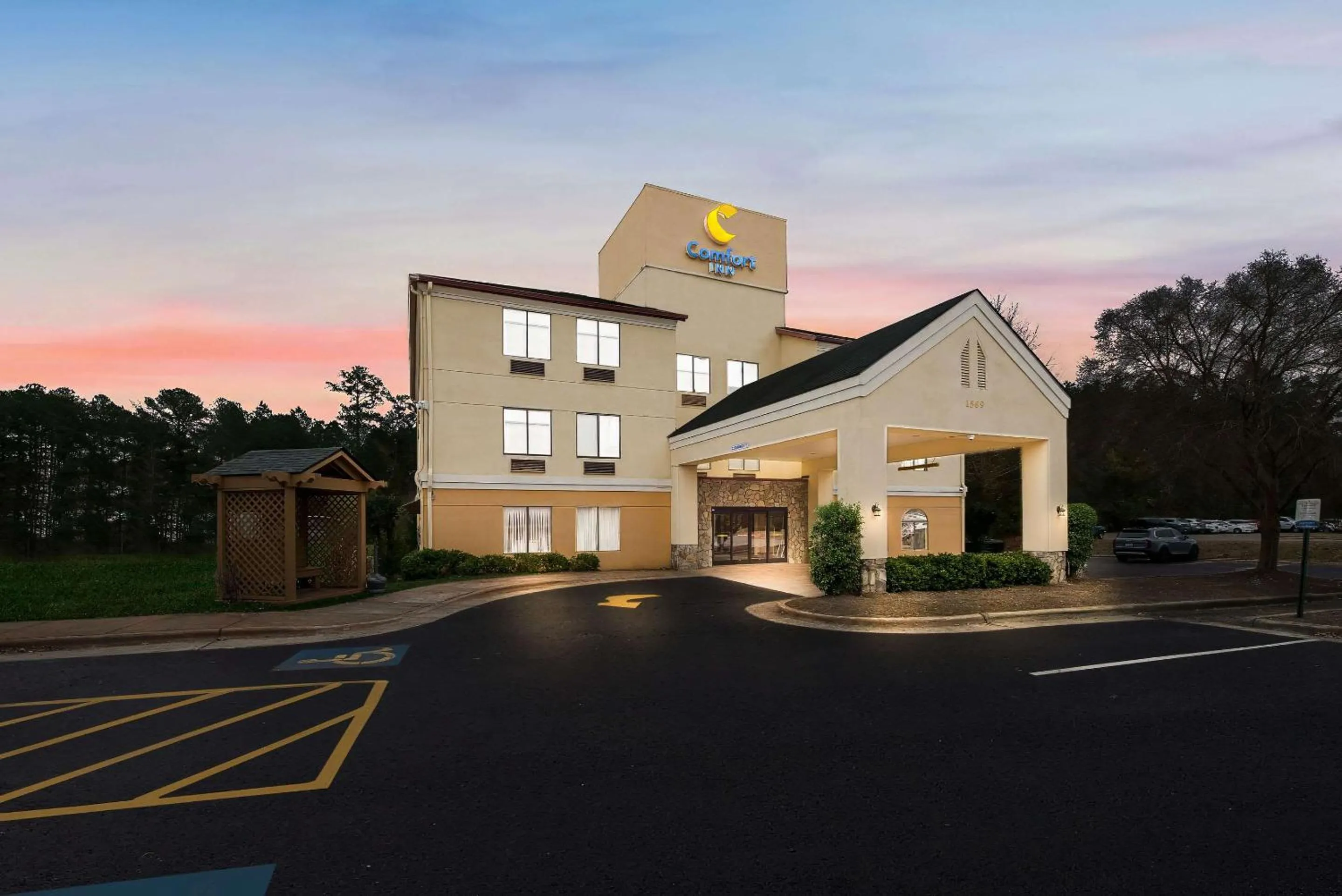 Property building in Comfort Inn Fayetteville I-95