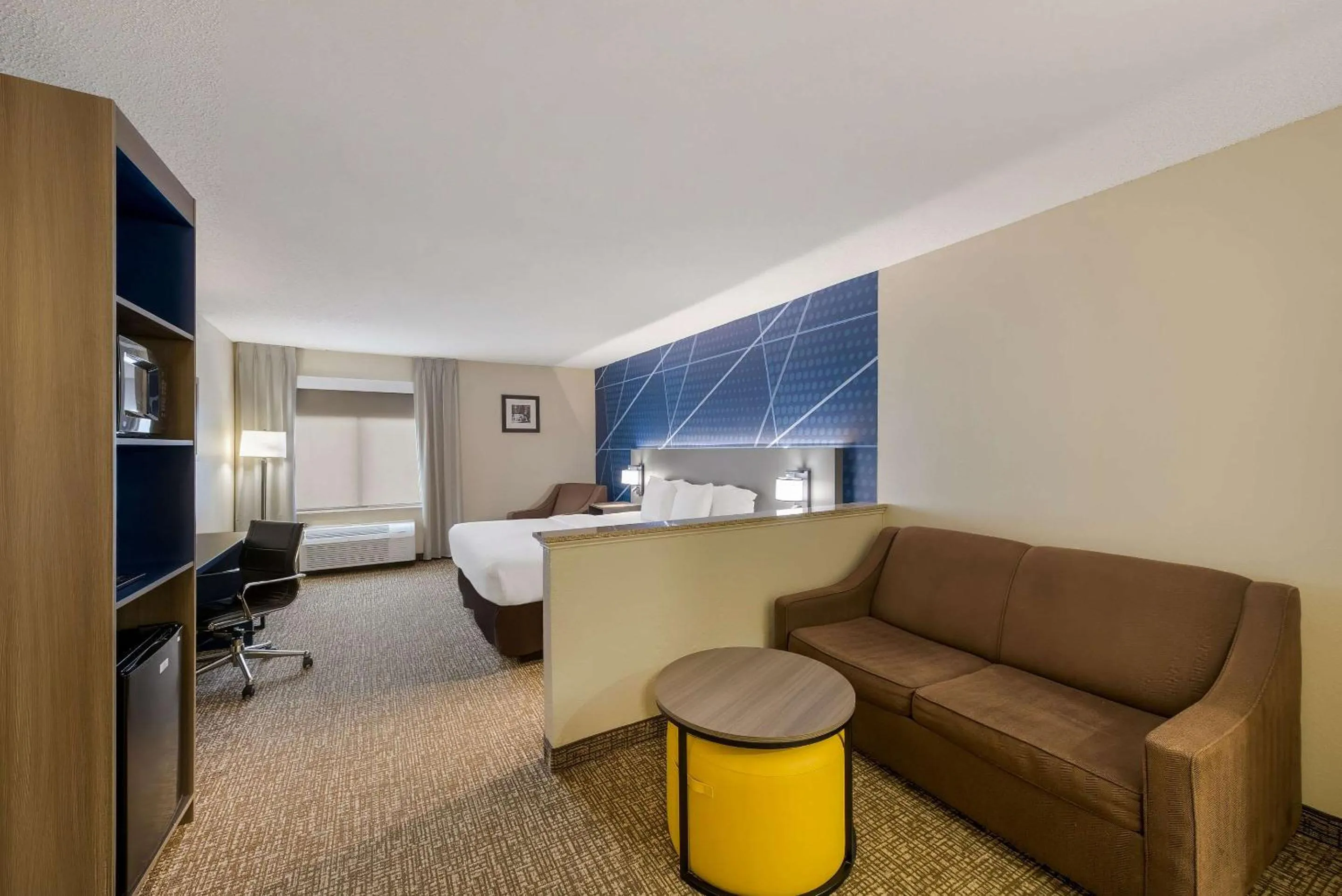 Bedroom, Bed in Comfort Inn Fayetteville I-95