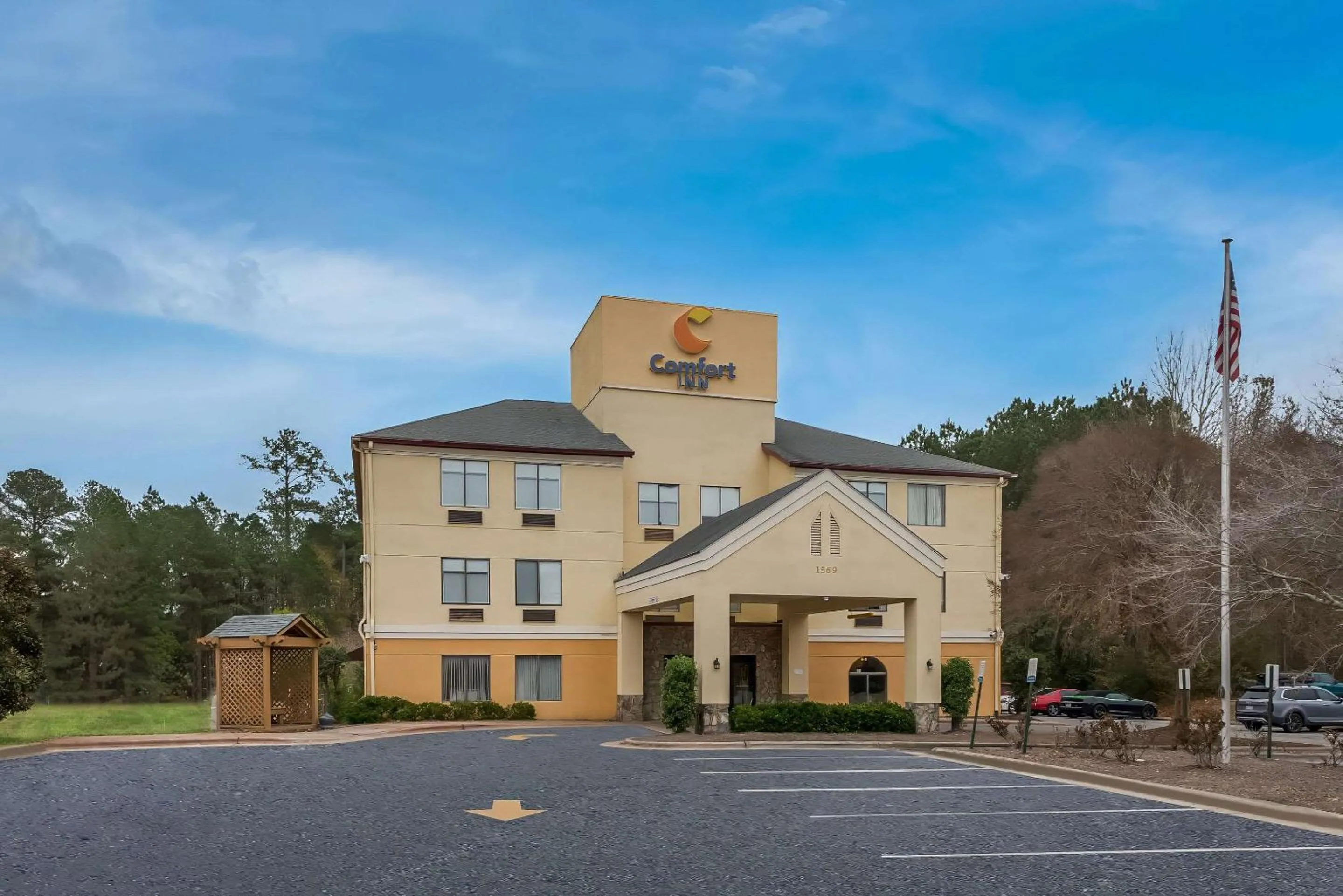 Property building in Comfort Inn Fayetteville I-95
