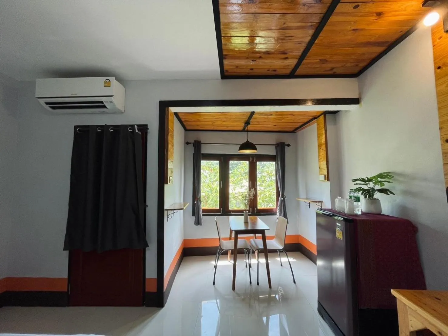 Seating area in Mookboonchu Guesthouse ,Kohmook Trang