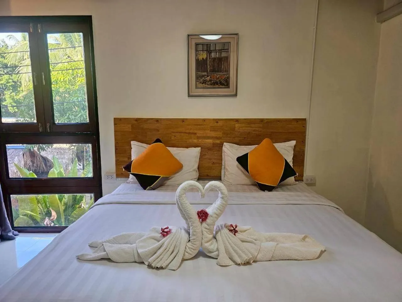Bed in Mookboonchu Guesthouse ,Kohmook Trang