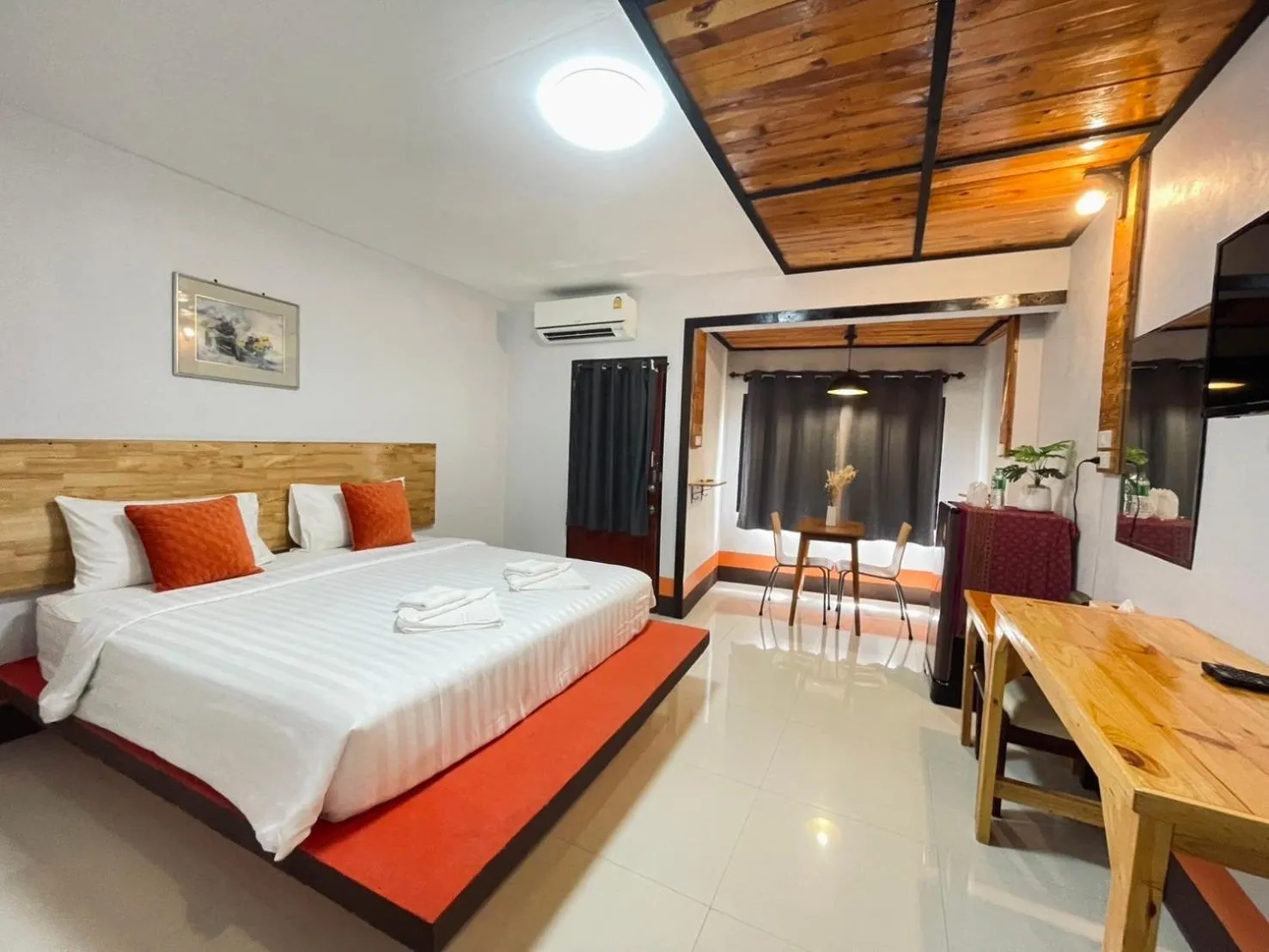 Photo of the whole room, Bed in Mookboonchu Guesthouse ,Kohmook Trang