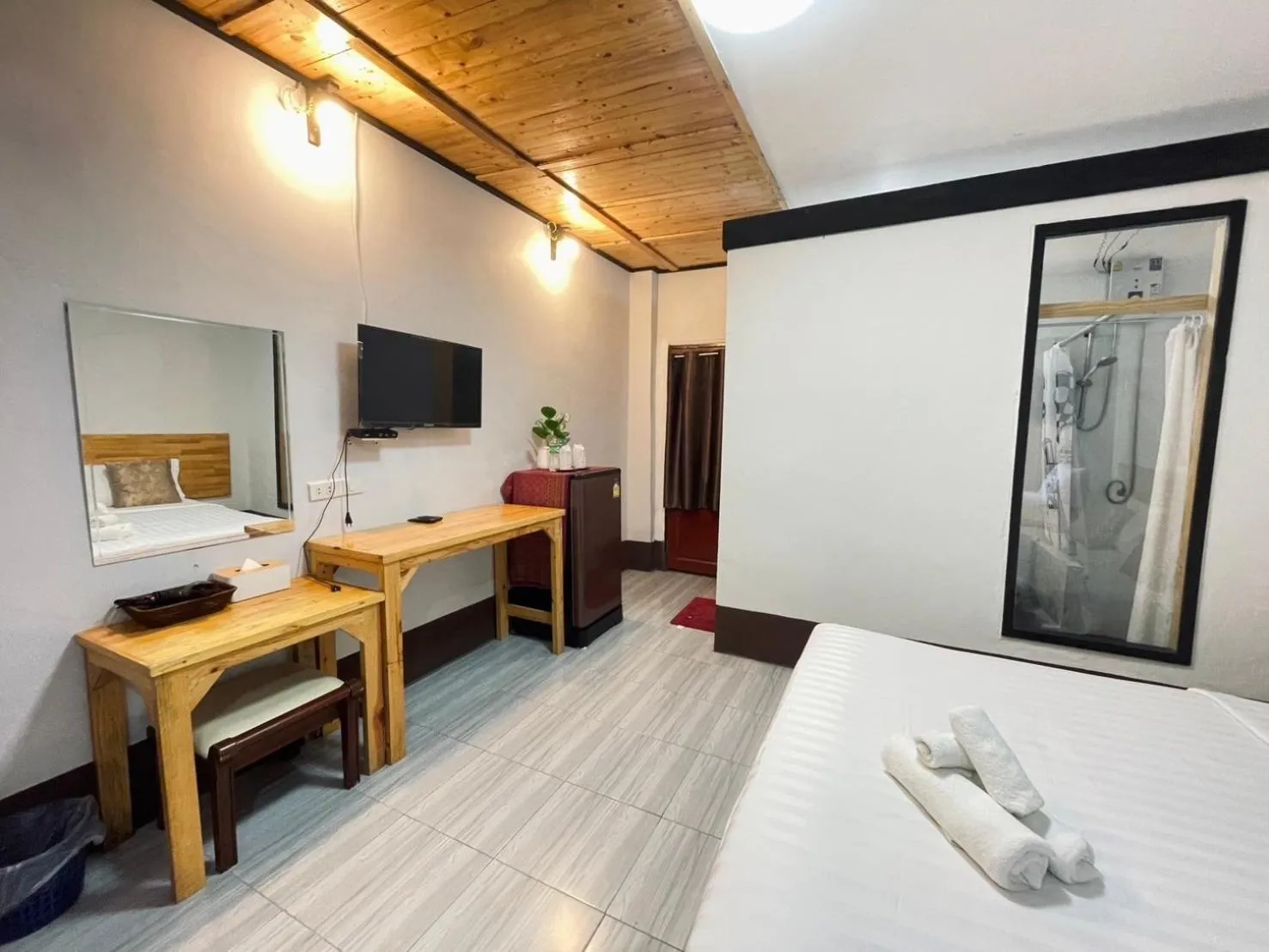 Bed in Mookboonchu Guesthouse ,Kohmook Trang