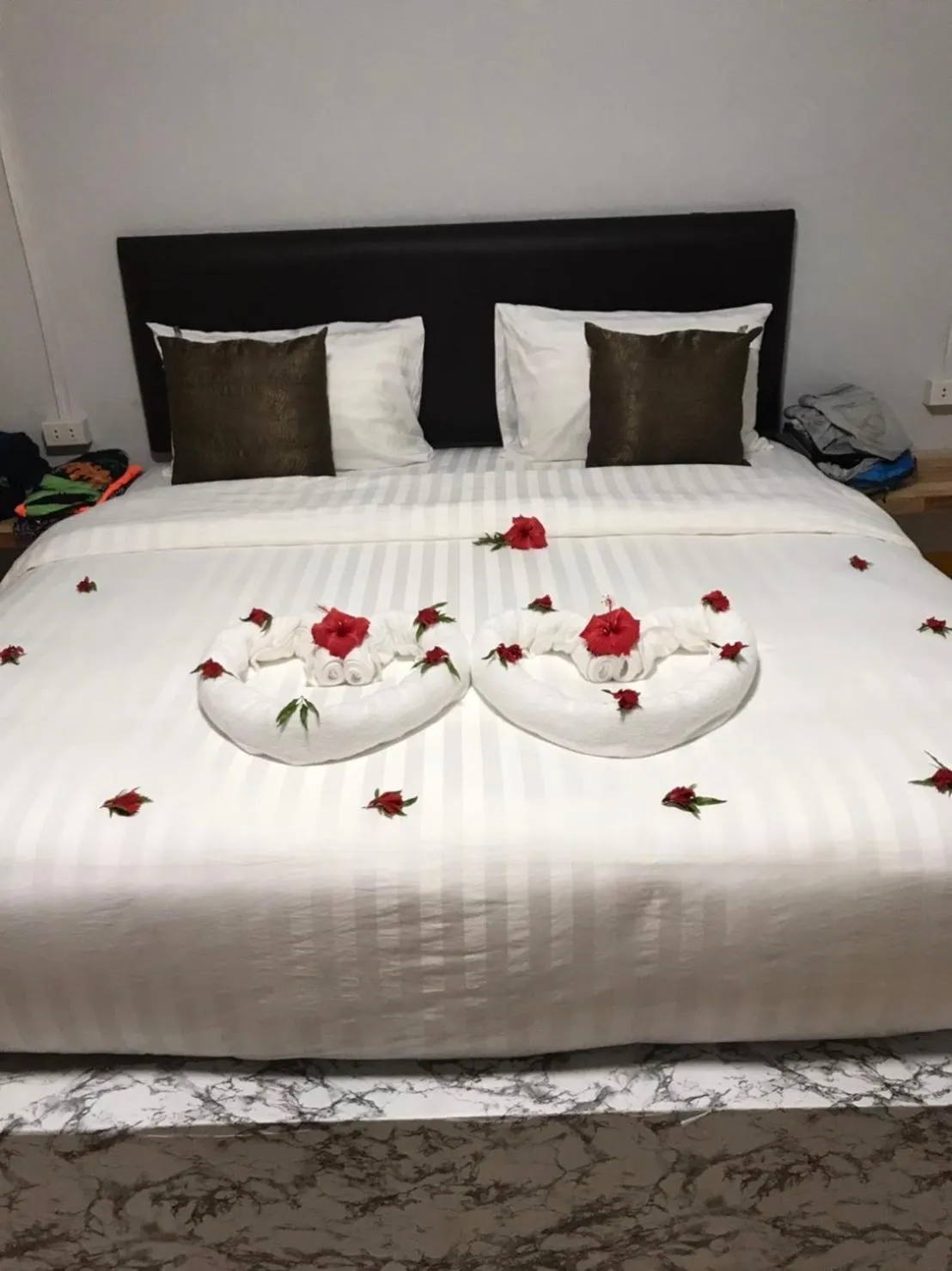 Bed in Mookboonchu Guesthouse ,Kohmook Trang