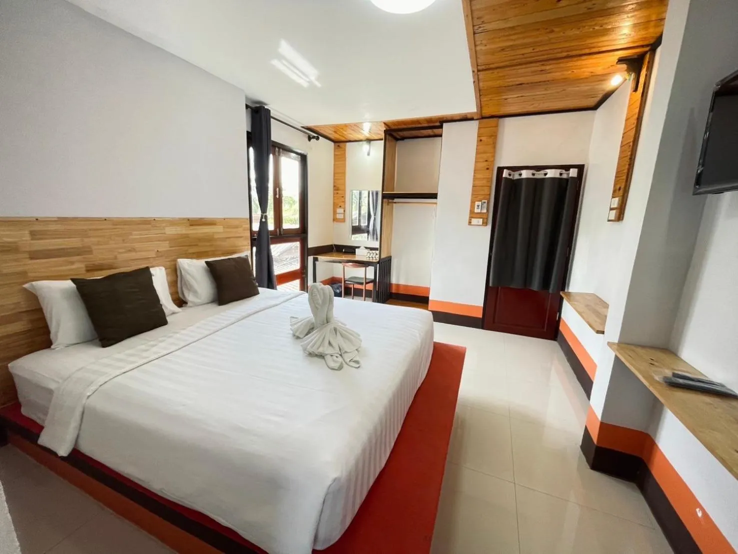 Bedroom, Bed in Mookboonchu Guesthouse ,Kohmook Trang