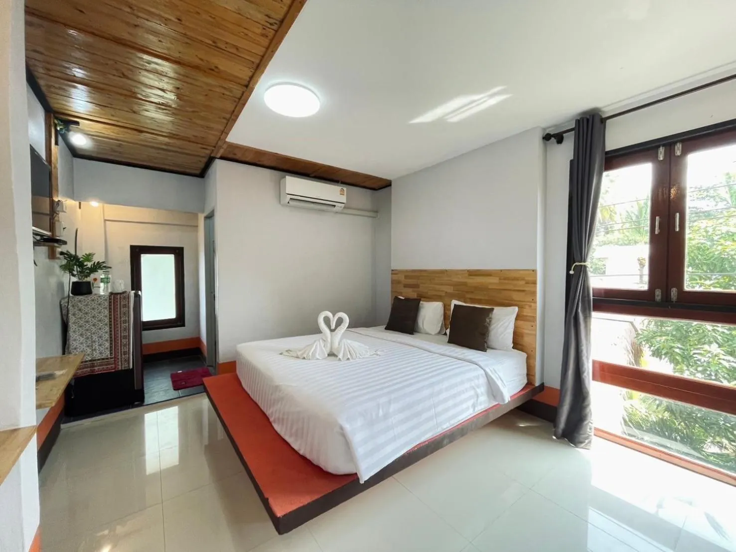 Bed in Mookboonchu Guesthouse ,Kohmook Trang