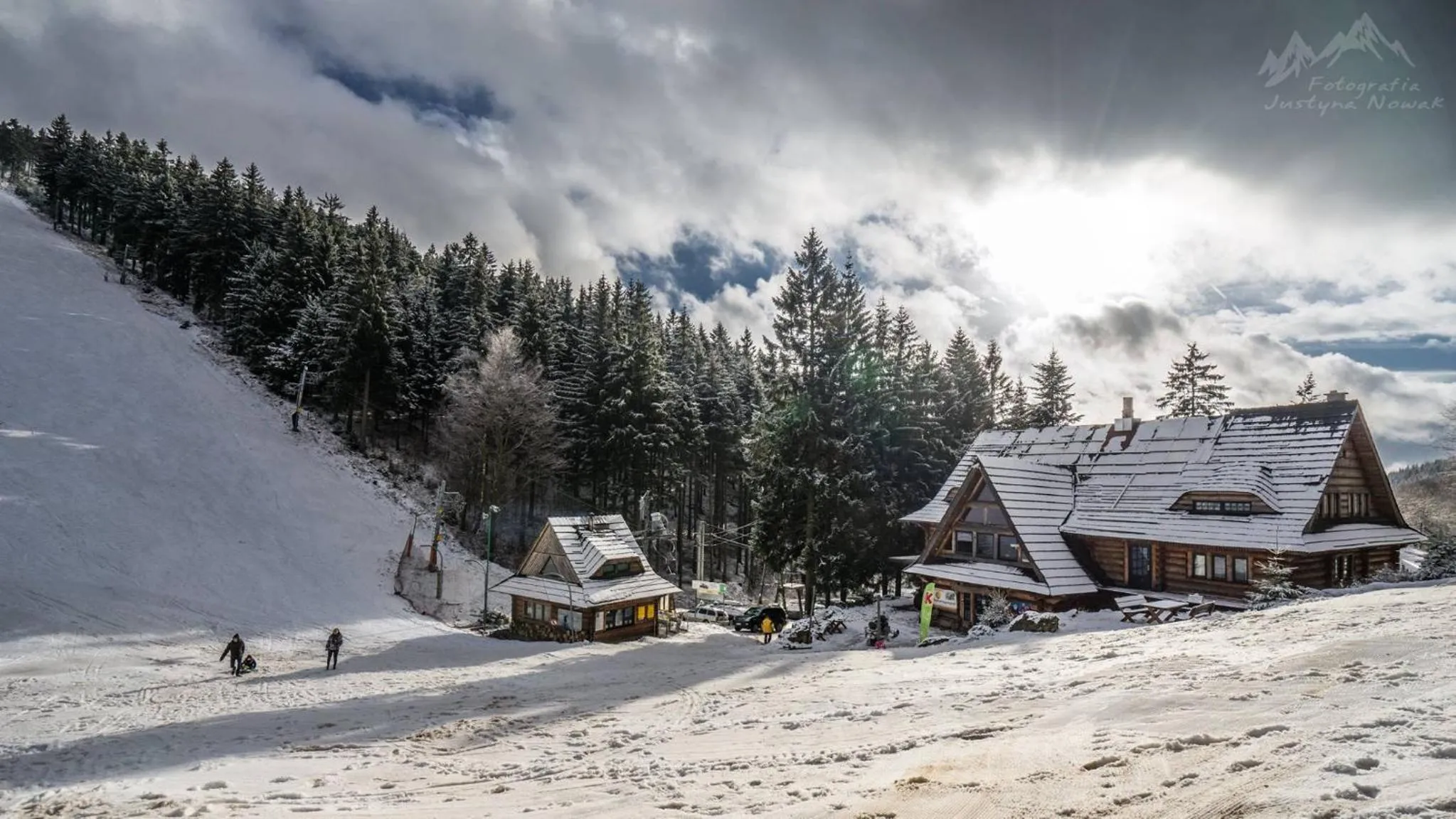Property building in Schronisko Bukowa Chata