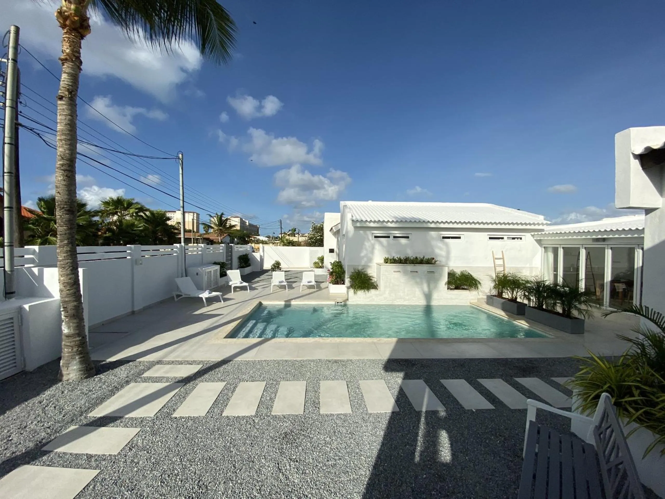 Garden in Movida Inn Aruba