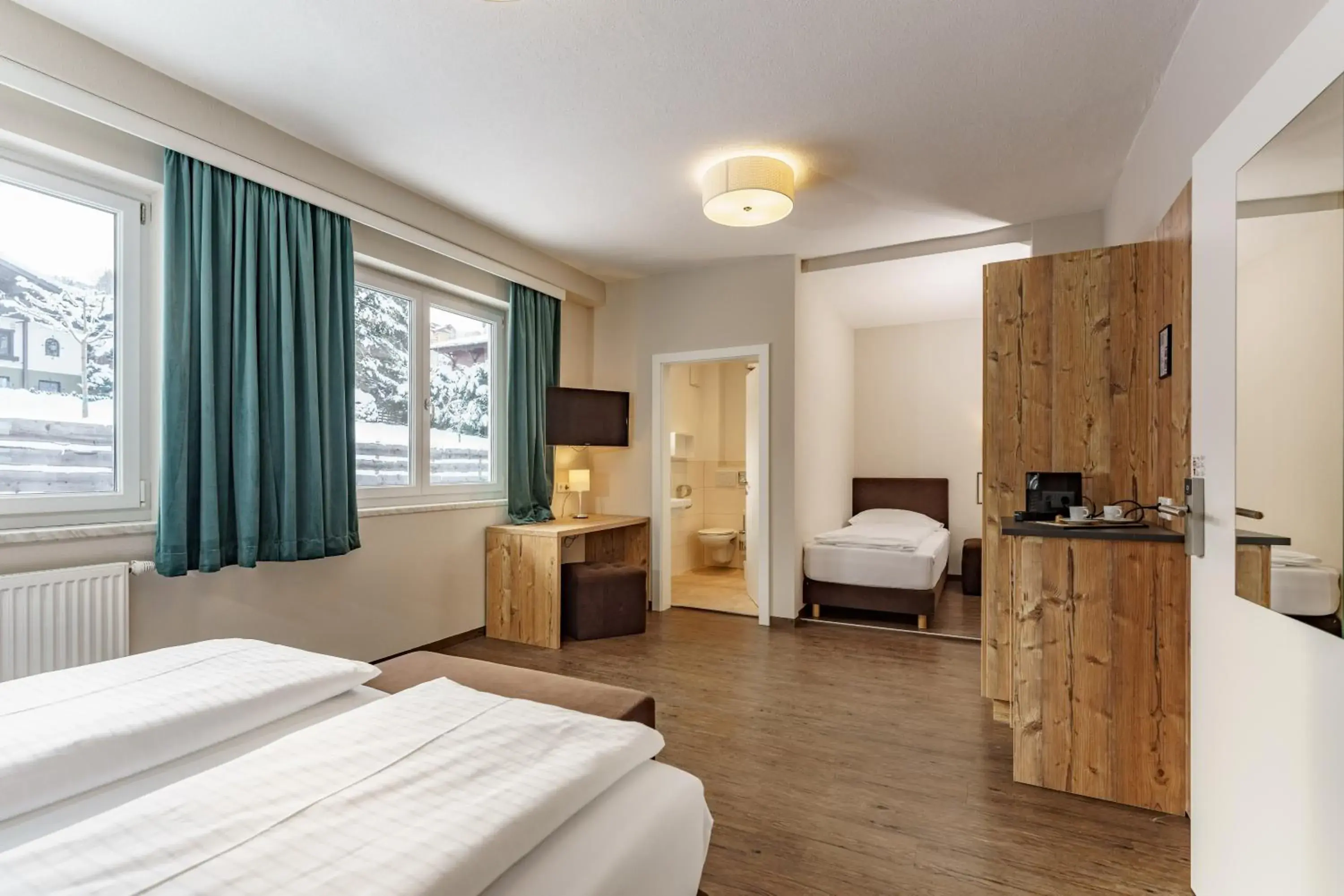 Triple Room in Landhaus Hubertus Wellness & Breakfast Triple Room in Landhaus Hubertus Wellness & Breakfast