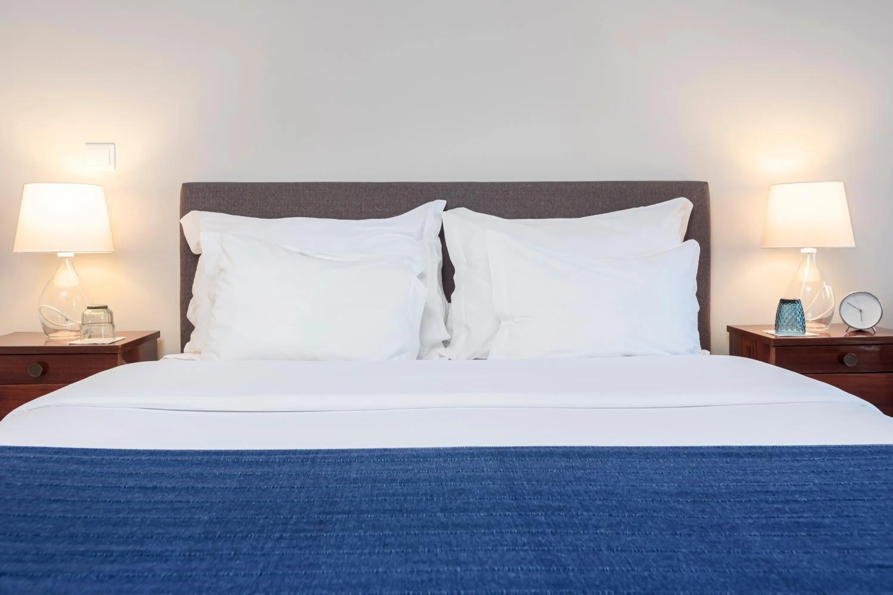 Bedroom, Bed in B The Guest Downtown