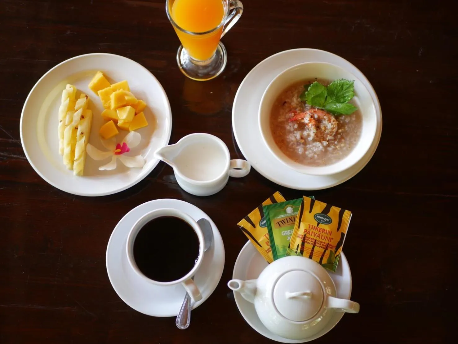 Breakfast in Tuna Resort