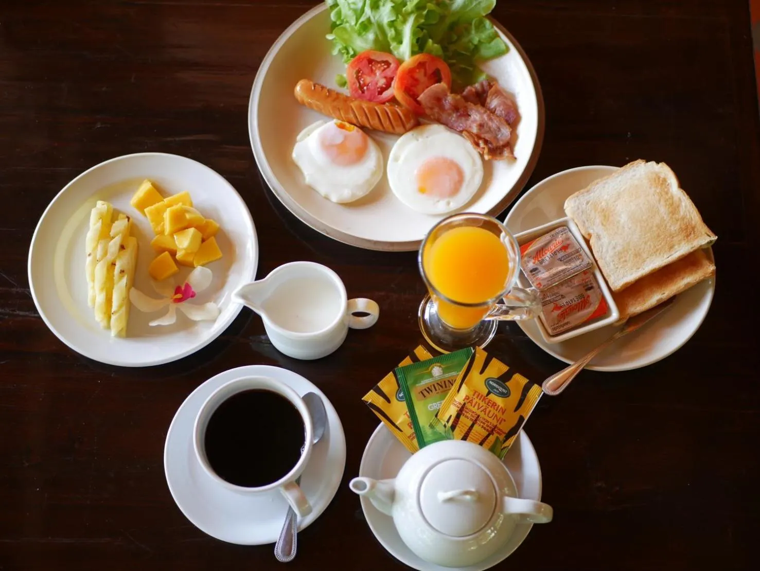 Breakfast in Tuna Resort