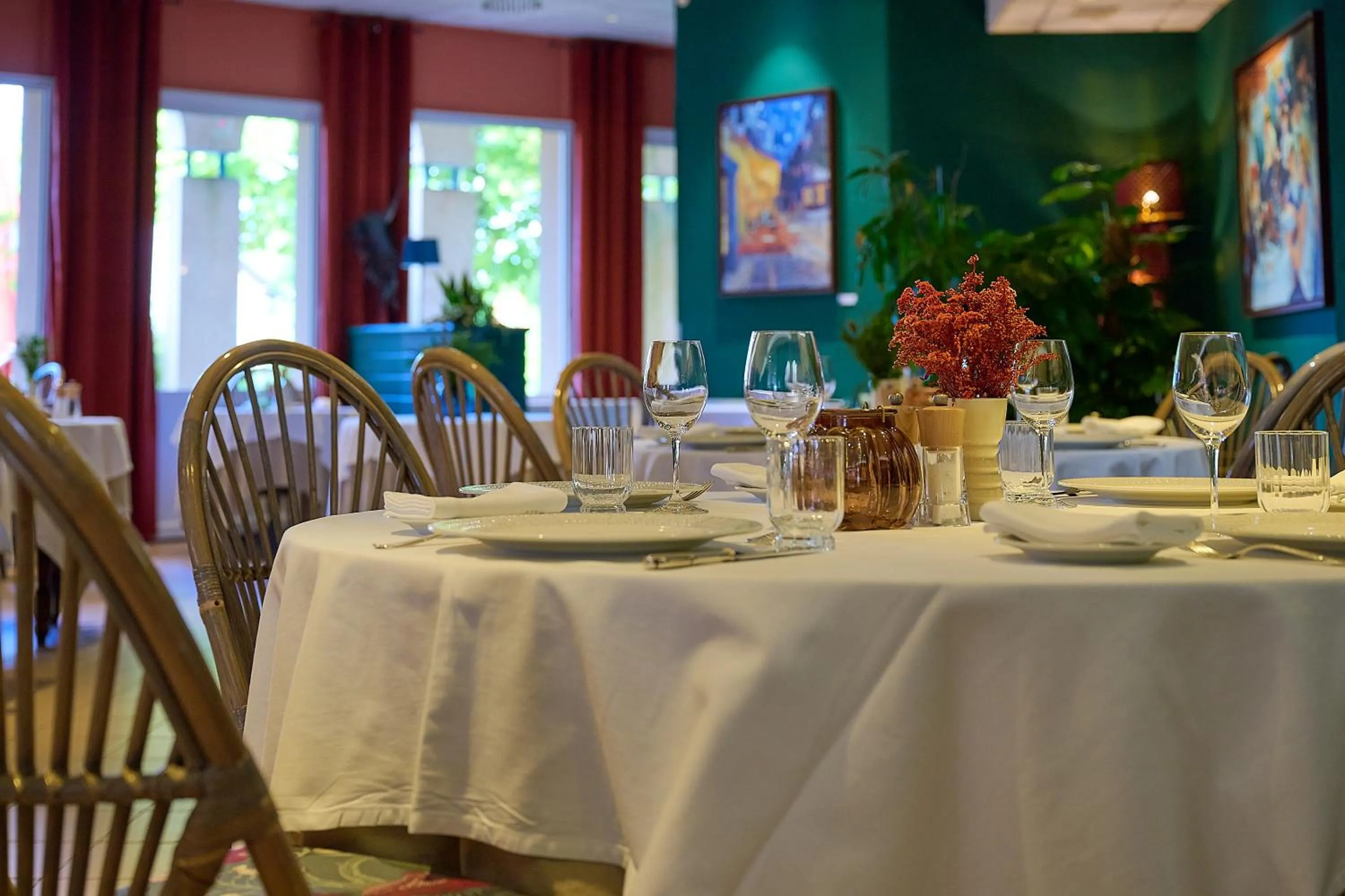 Restaurant/places to eat in Logis L'Ermitage Hôtel & Restaurant