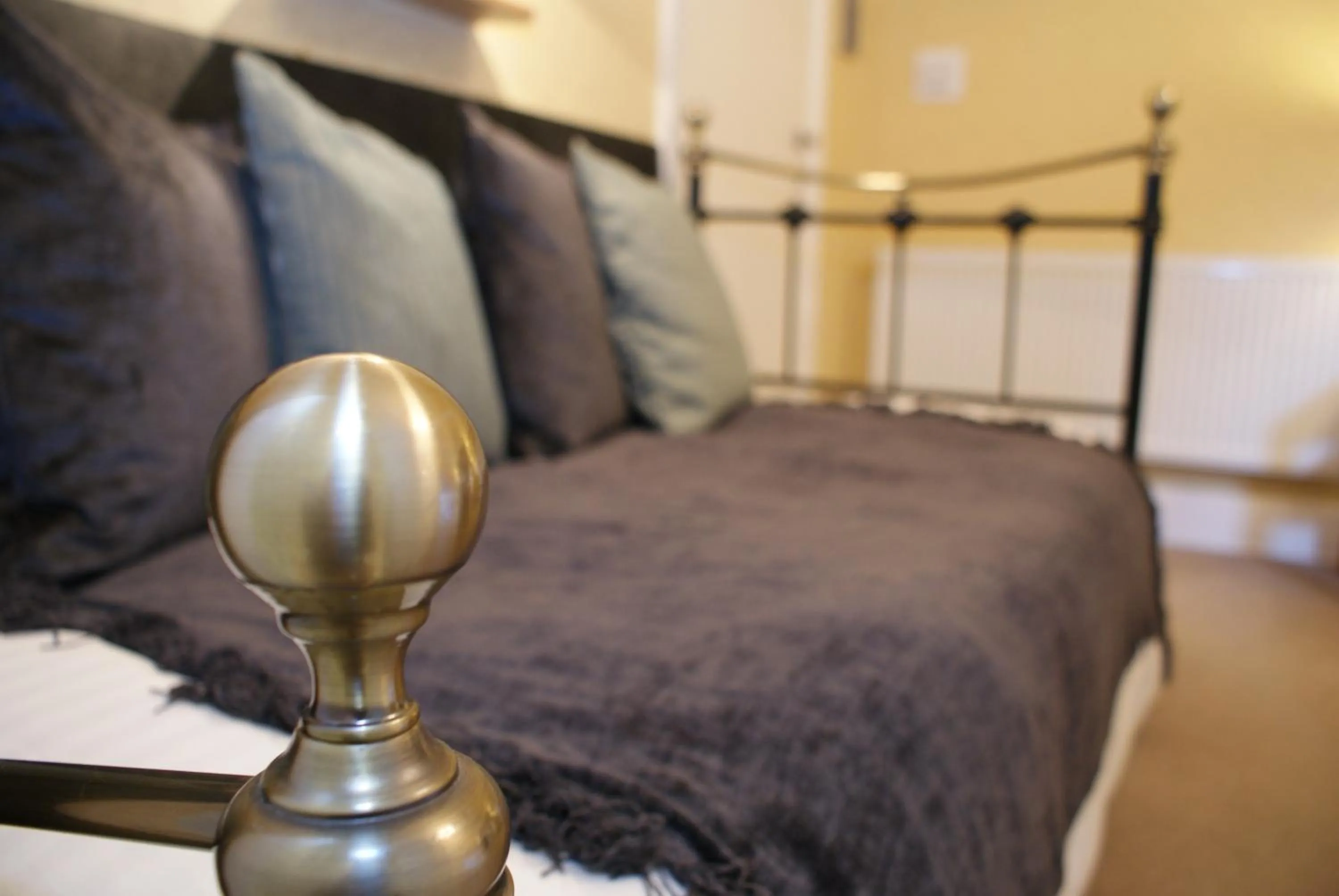 Bedroom, Bed in The Ambassador Townhouse