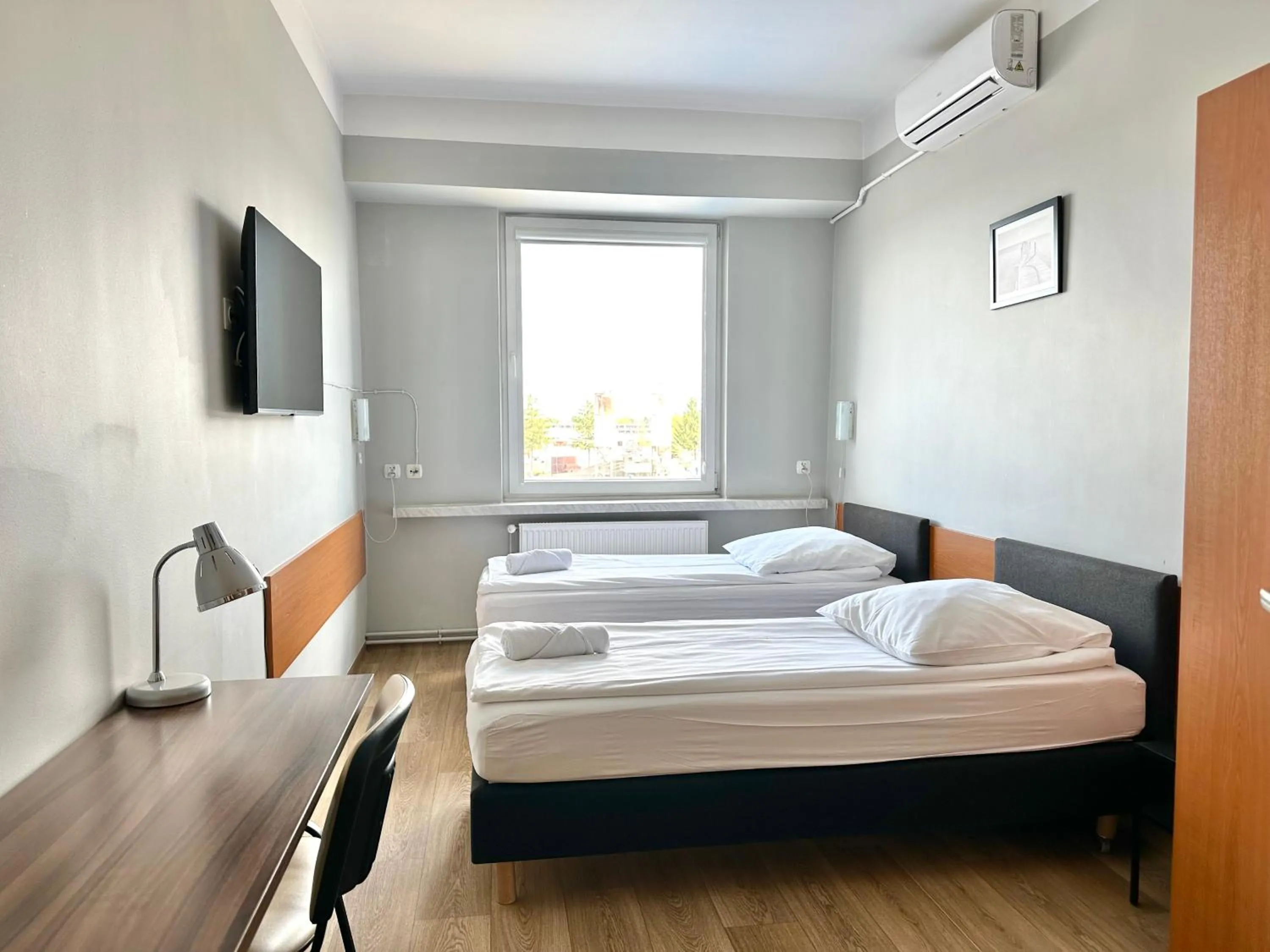 TV and multimedia, Bed in Premium Pokoje & Bistro