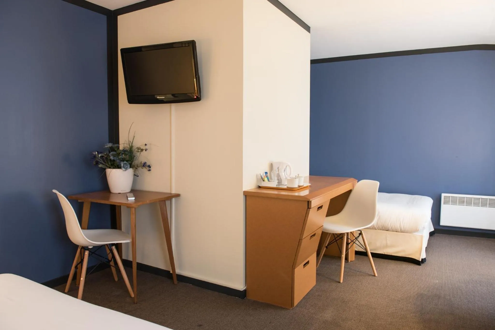 TV and multimedia, Bed in Hotel de Jouvence