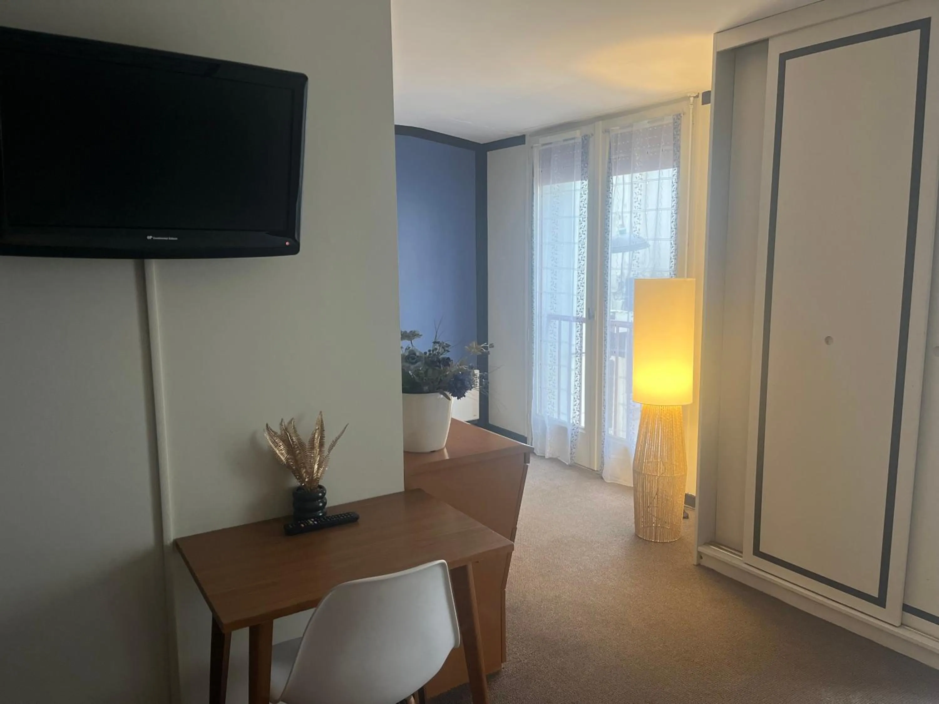 Bedroom in Hotel de Jouvence