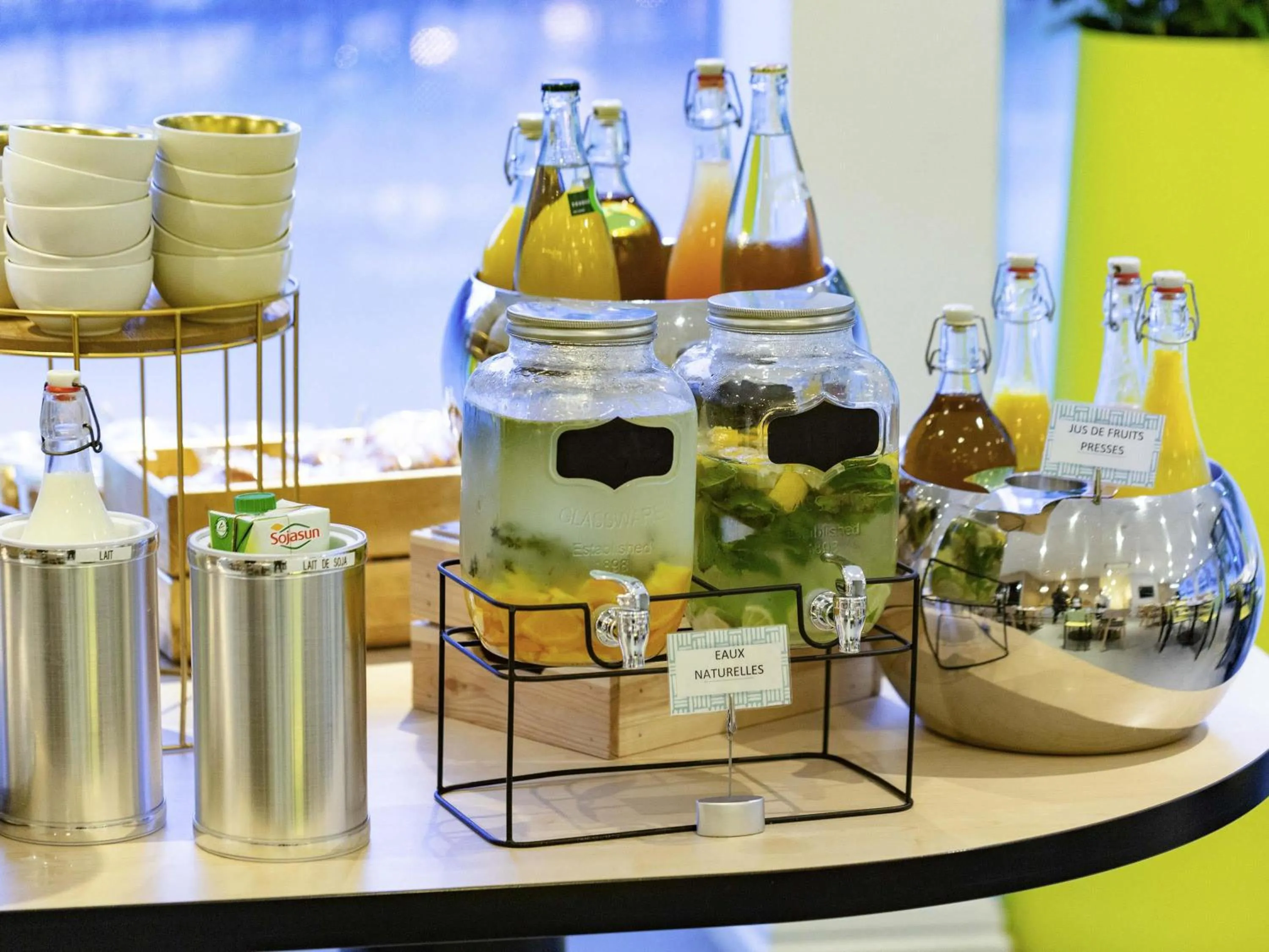 Restaurant/places to eat in Mercure Nancy Centre Gare