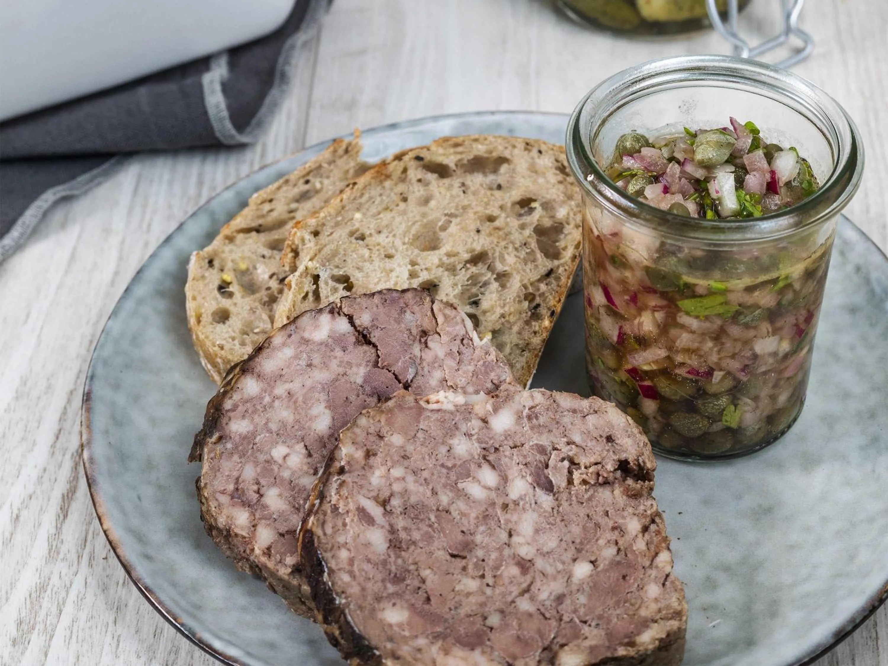 Restaurant/places to eat in Mercure Nancy Centre Gare