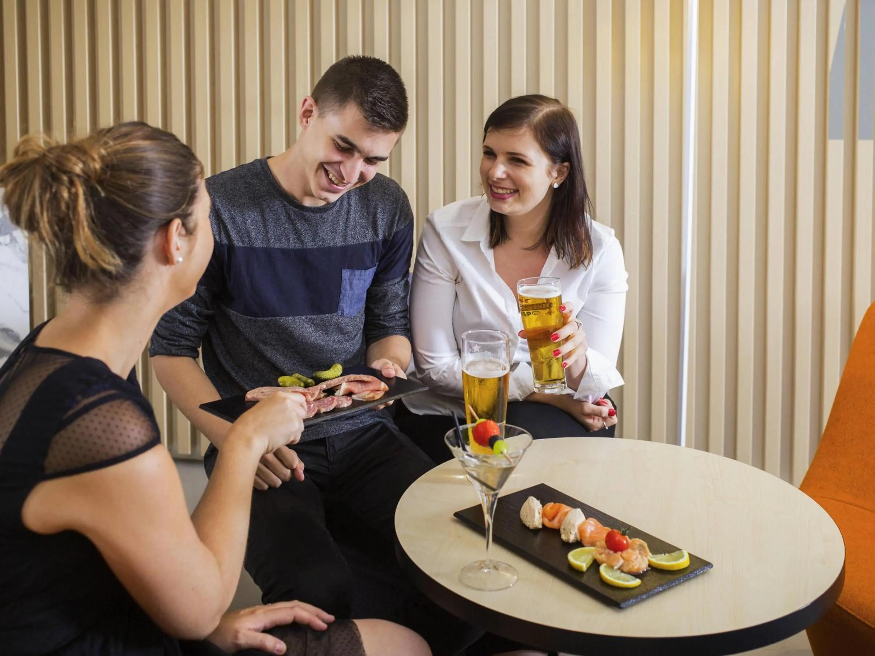 Lounge or bar in Mercure Nancy Centre Gare