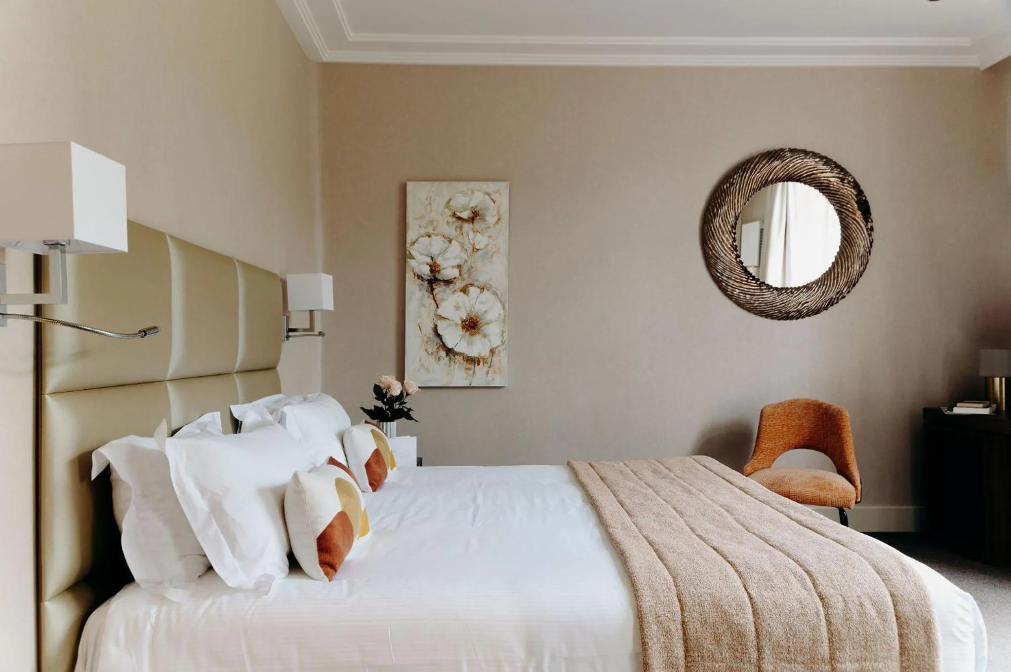 Bed in Hotel Le Cottage Bise