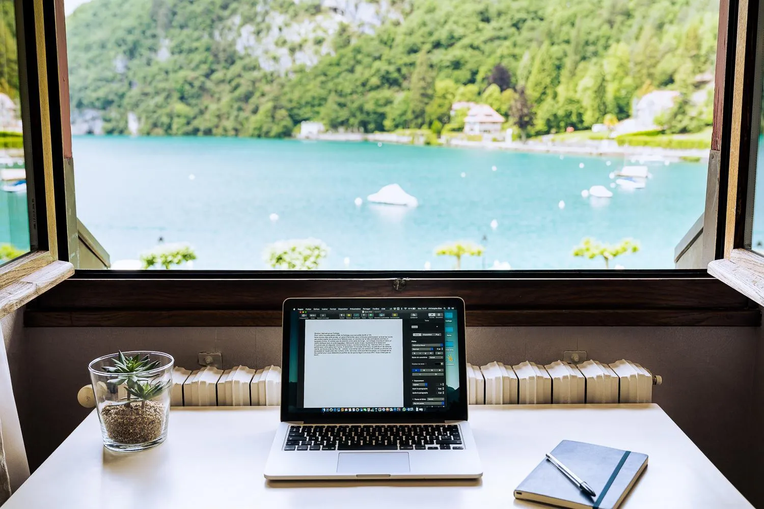 Lake view in Hotel Le Cottage Bise