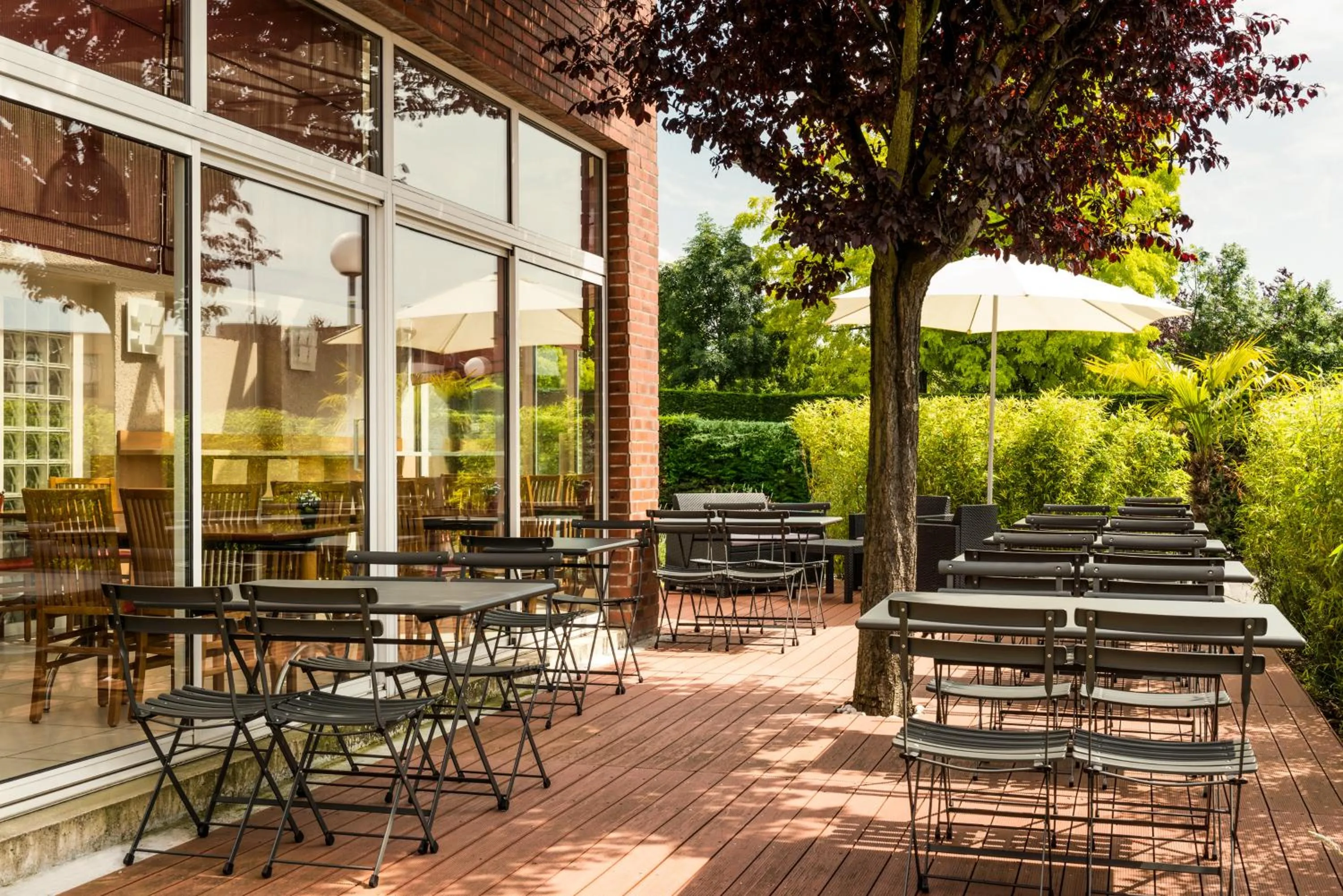 Garden in ibis Massy