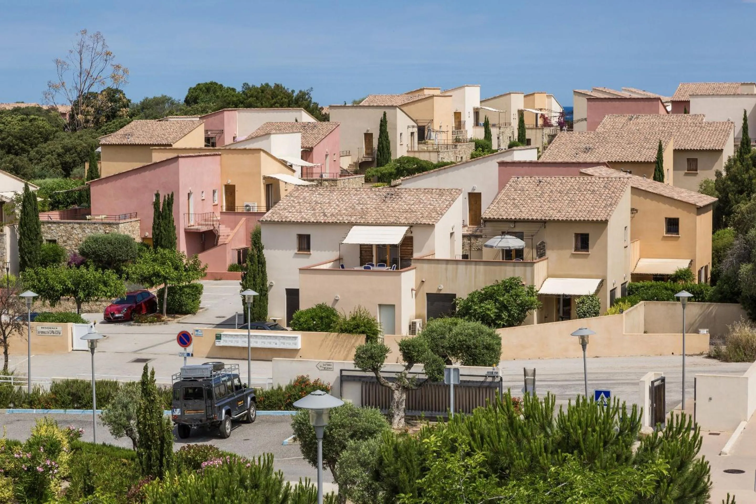 Property building in Résidence Odalys Les Hameaux de Capra Scorsa