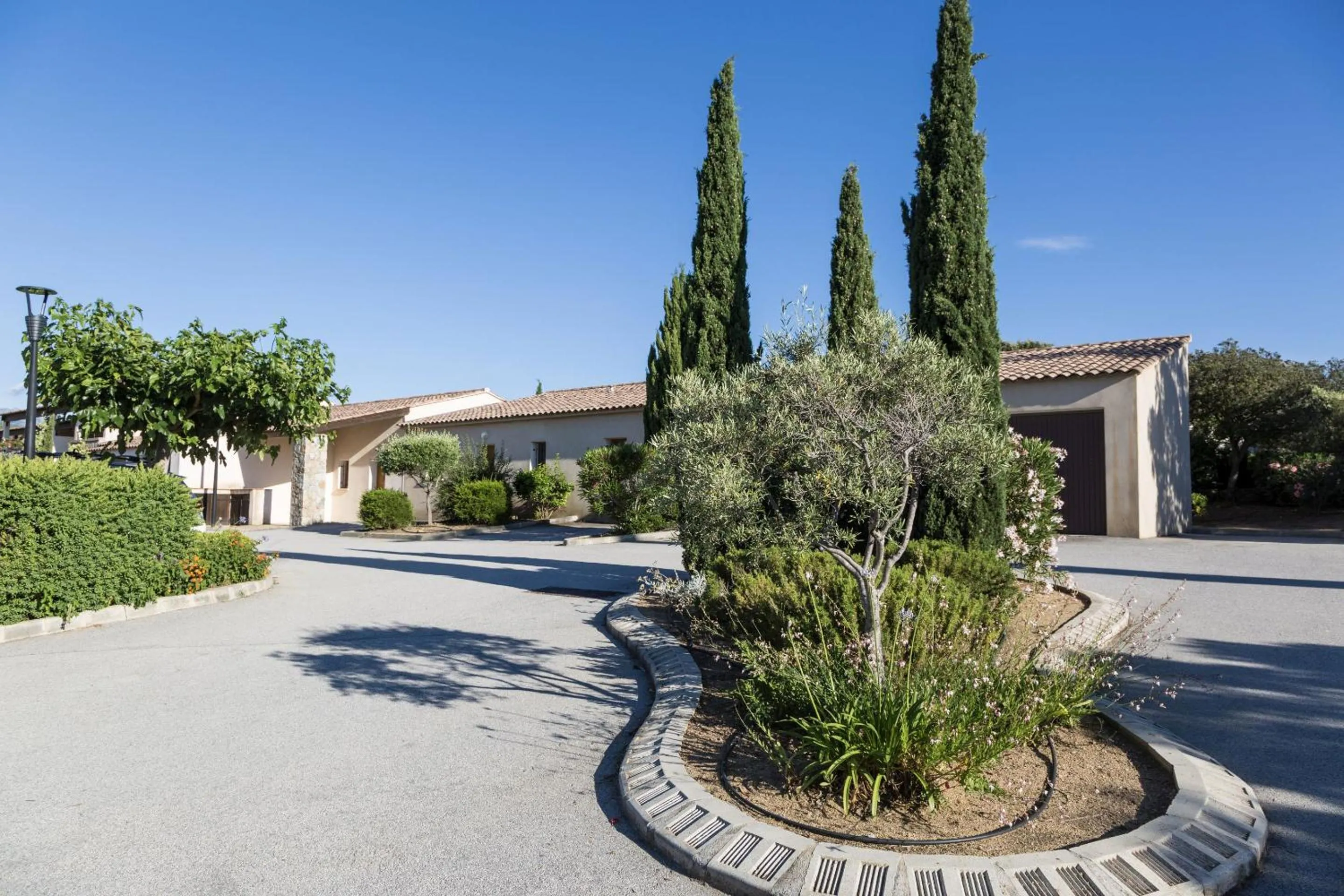 Facade/entrance in Résidence Odalys Les Hameaux de Capra Scorsa