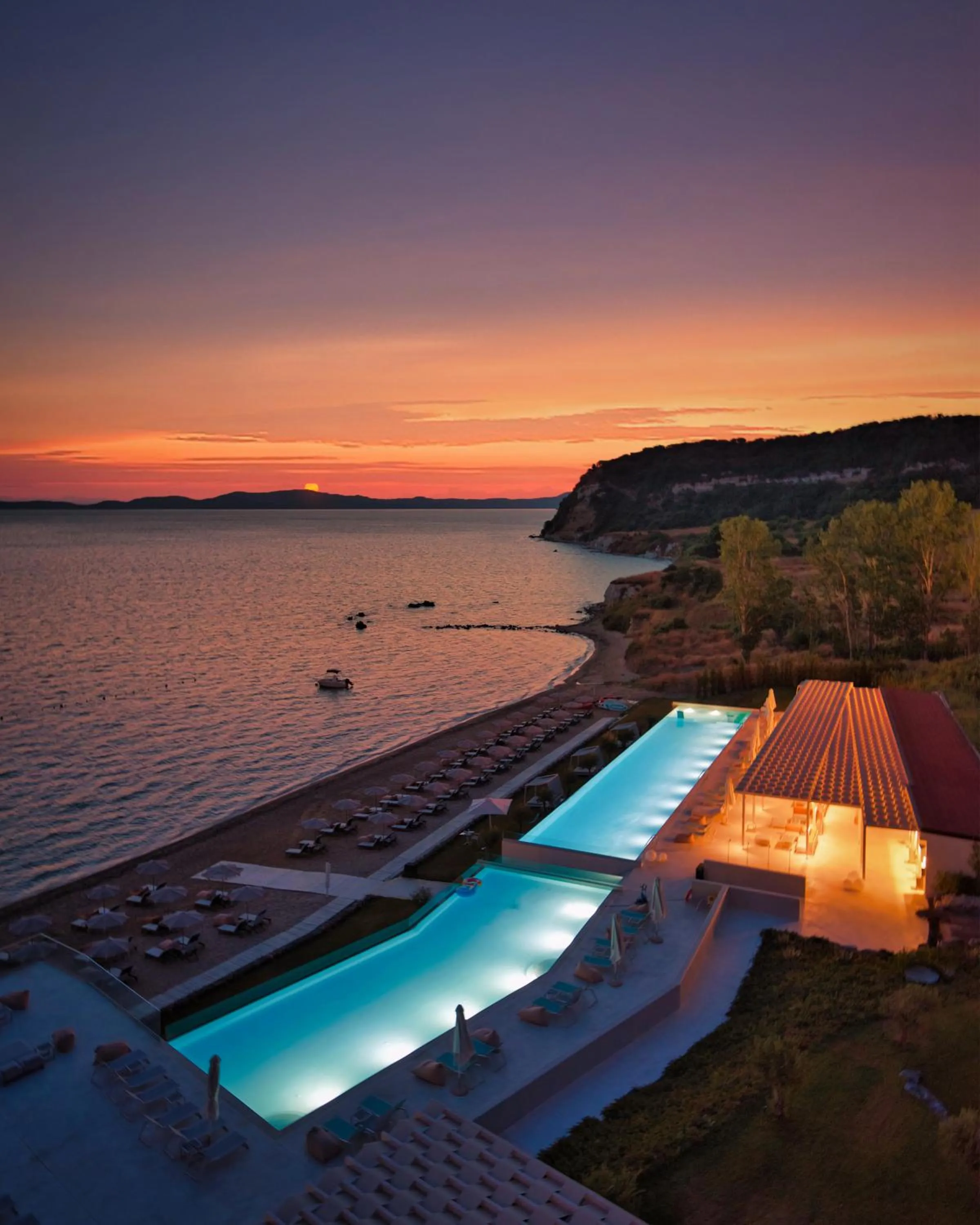 Swimming pool in Mount Athos Resort