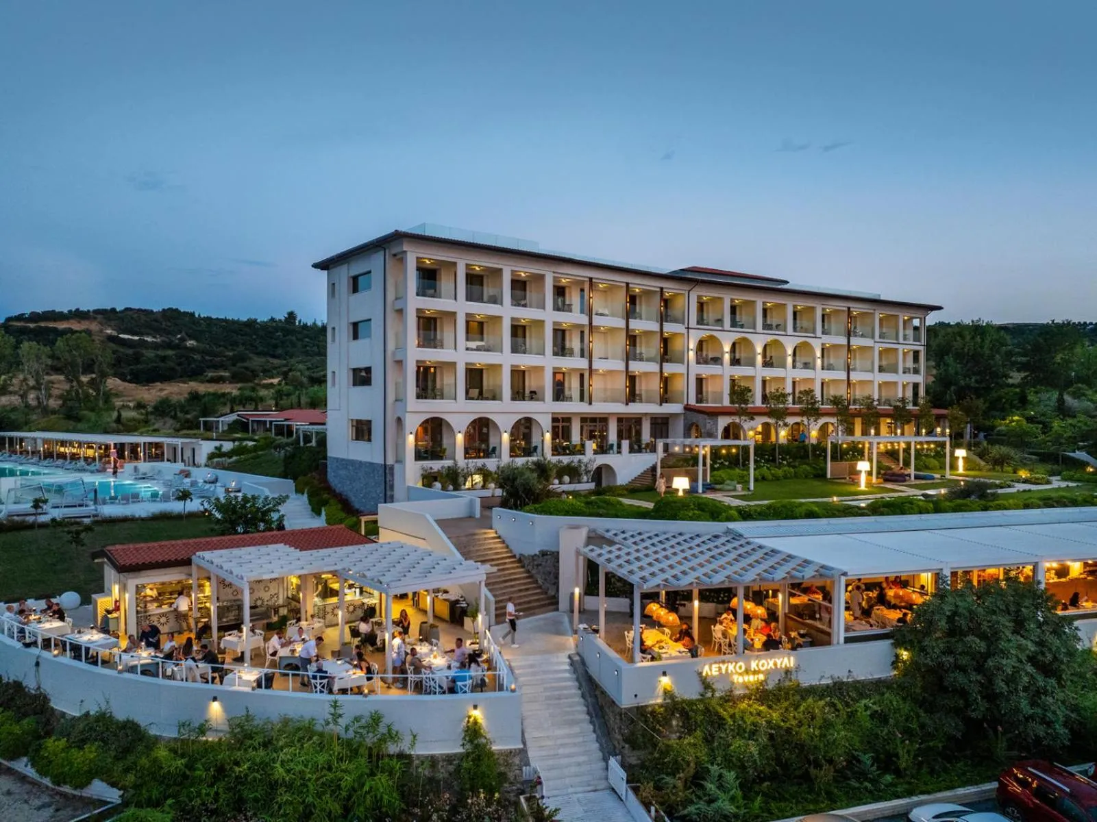 Restaurant/places to eat in Mount Athos Resort