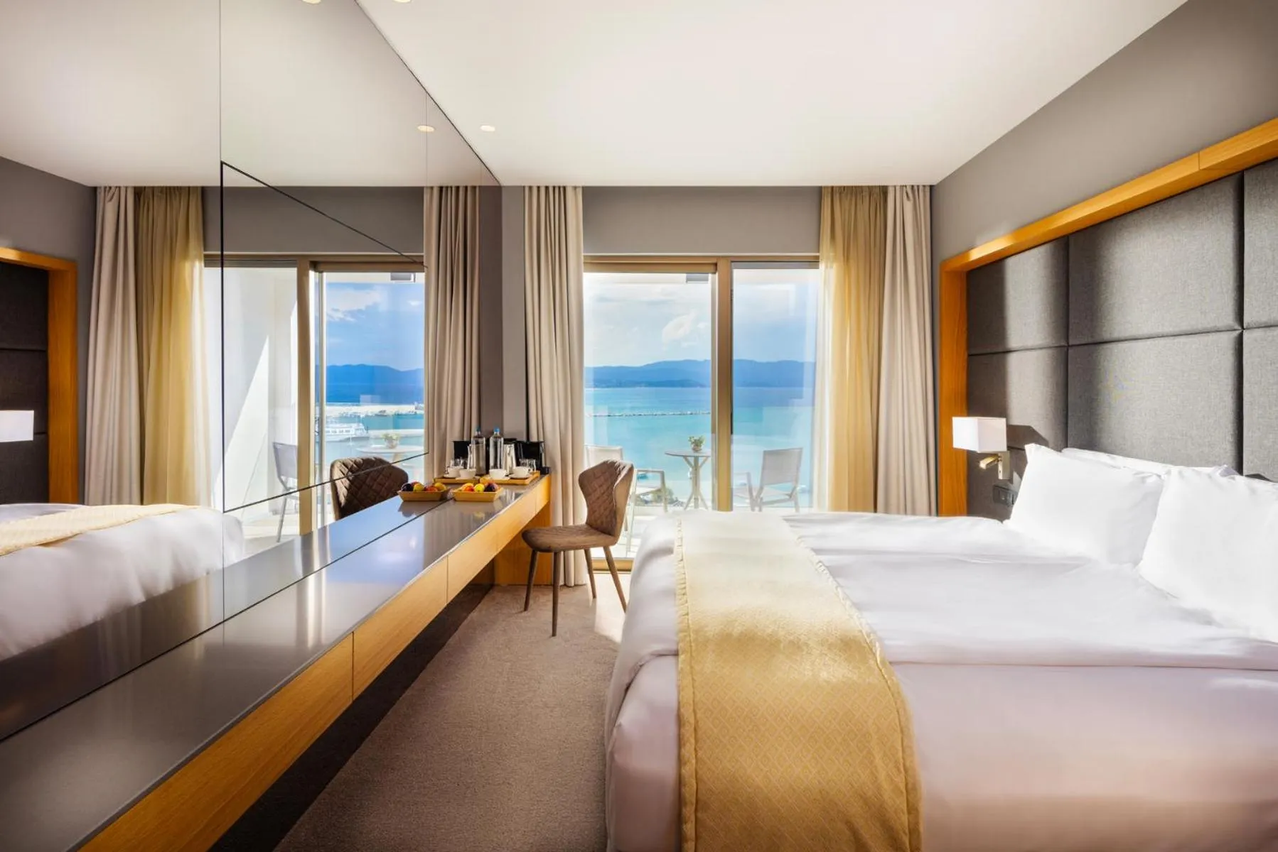 Bedroom, Bed in Mount Athos Resort