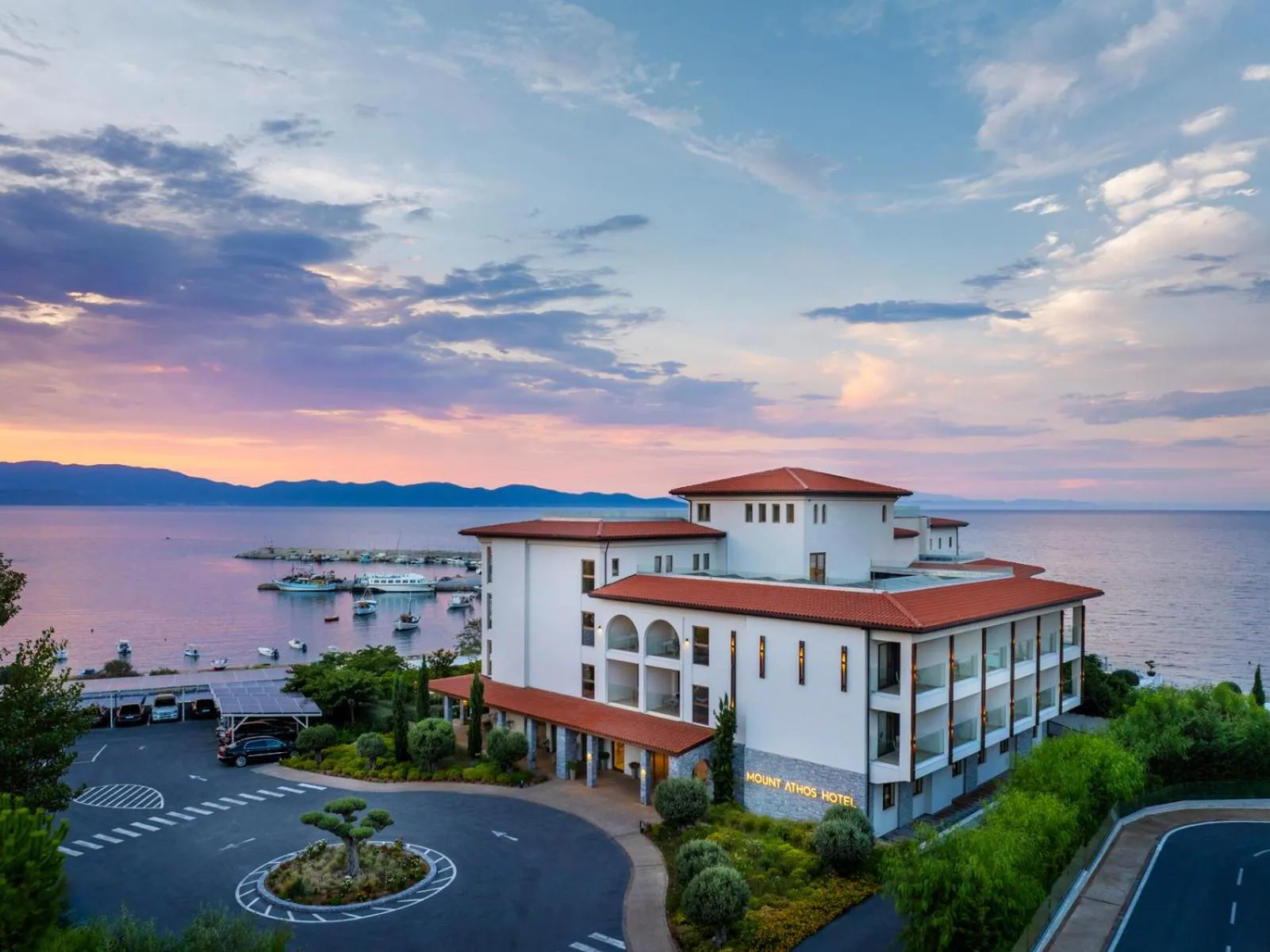 Property building in Mount Athos Resort