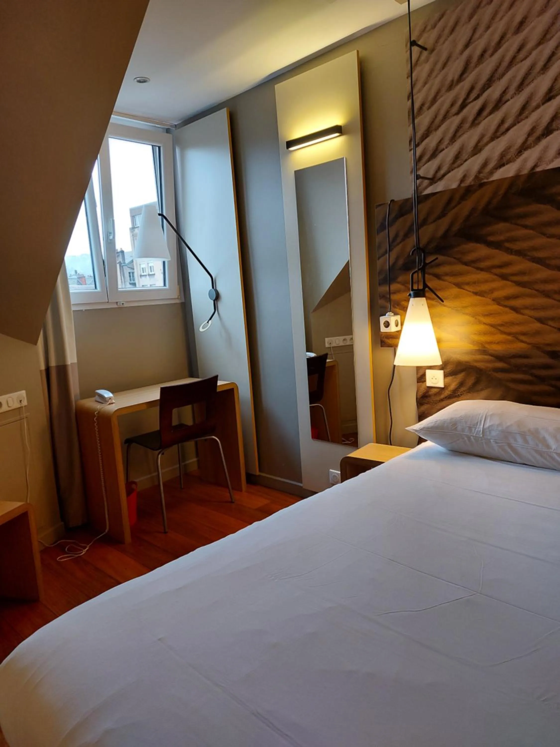 Property building, Bed in ibis Besançon Centre Ville